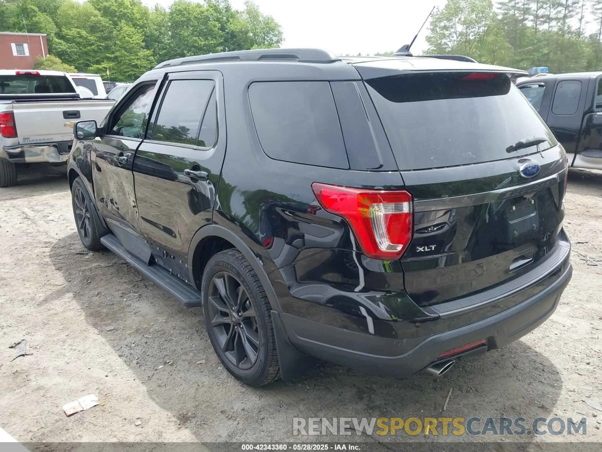 3 Photograph of a damaged car 1FM5K8D85KGA81131 FORD EXPLORER 2019
