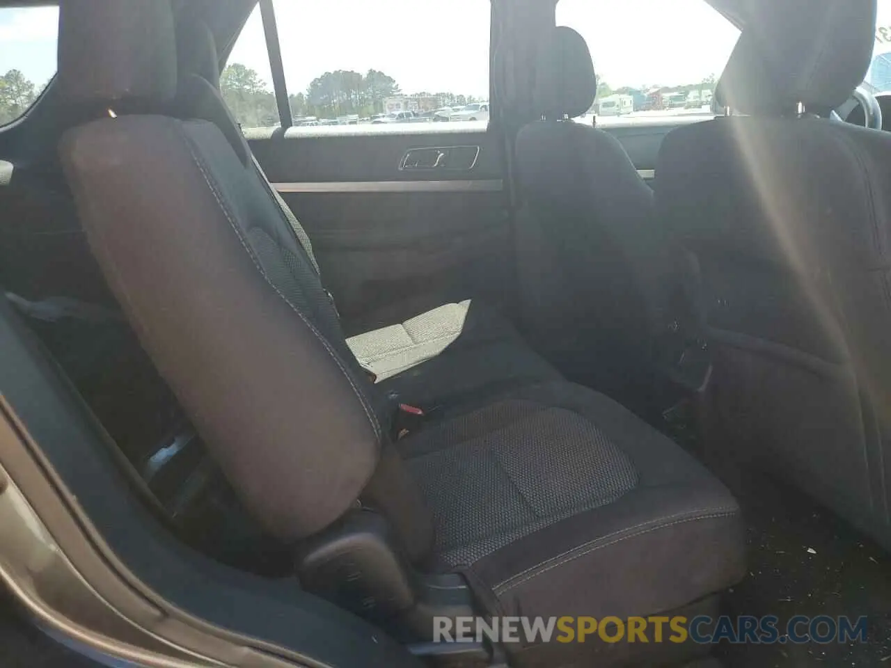 11 Photograph of a damaged car 1FM5K8D85KGA81260 FORD EXPLORER 2019