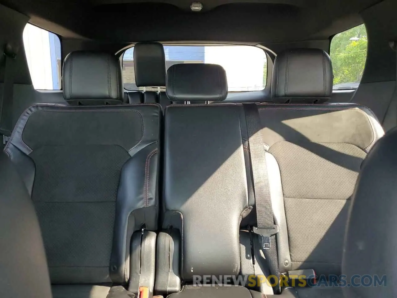 10 Photograph of a damaged car 1FM5K8D85KGA82702 FORD EXPLORER 2019
