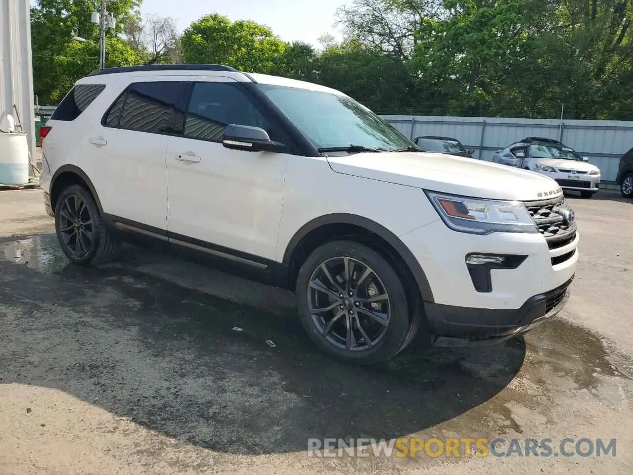 4 Photograph of a damaged car 1FM5K8D85KGA82702 FORD EXPLORER 2019