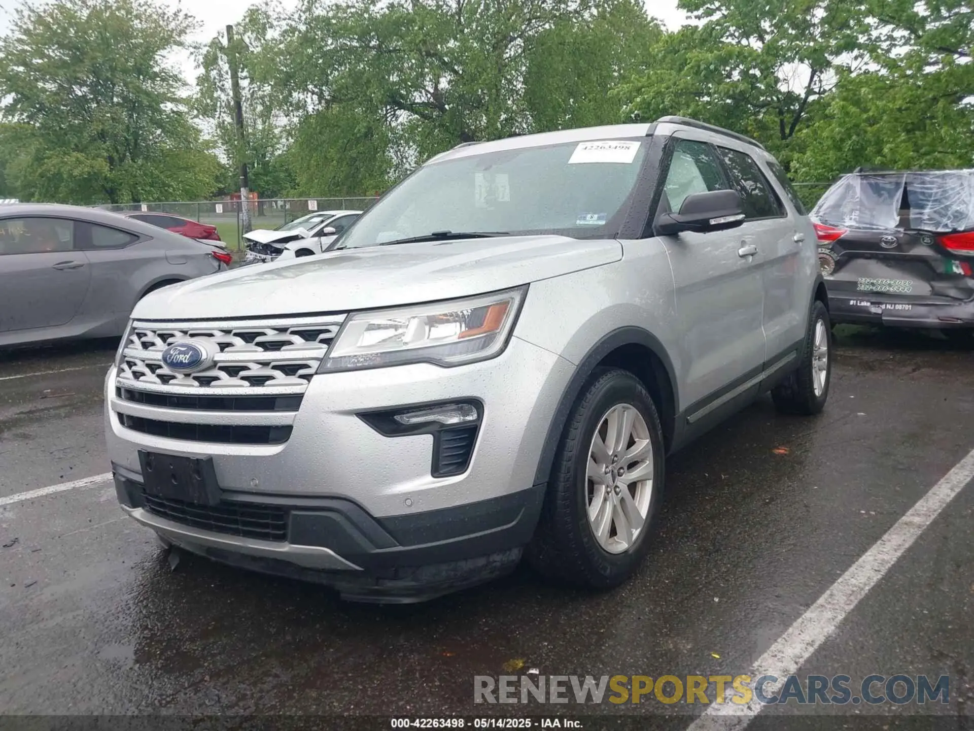 2 Photograph of a damaged car 1FM5K8D86KGA57226 FORD EXPLORER 2019