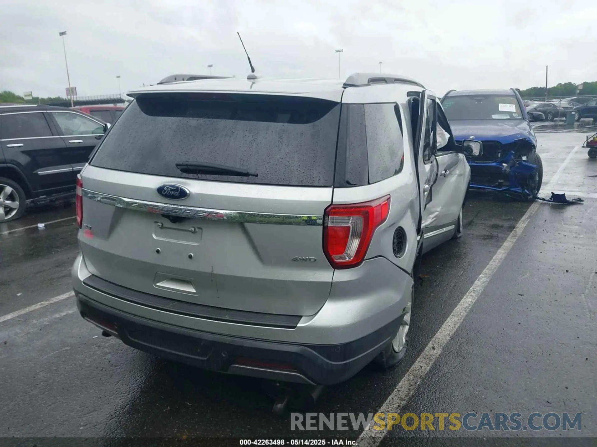 4 Photograph of a damaged car 1FM5K8D86KGA57226 FORD EXPLORER 2019