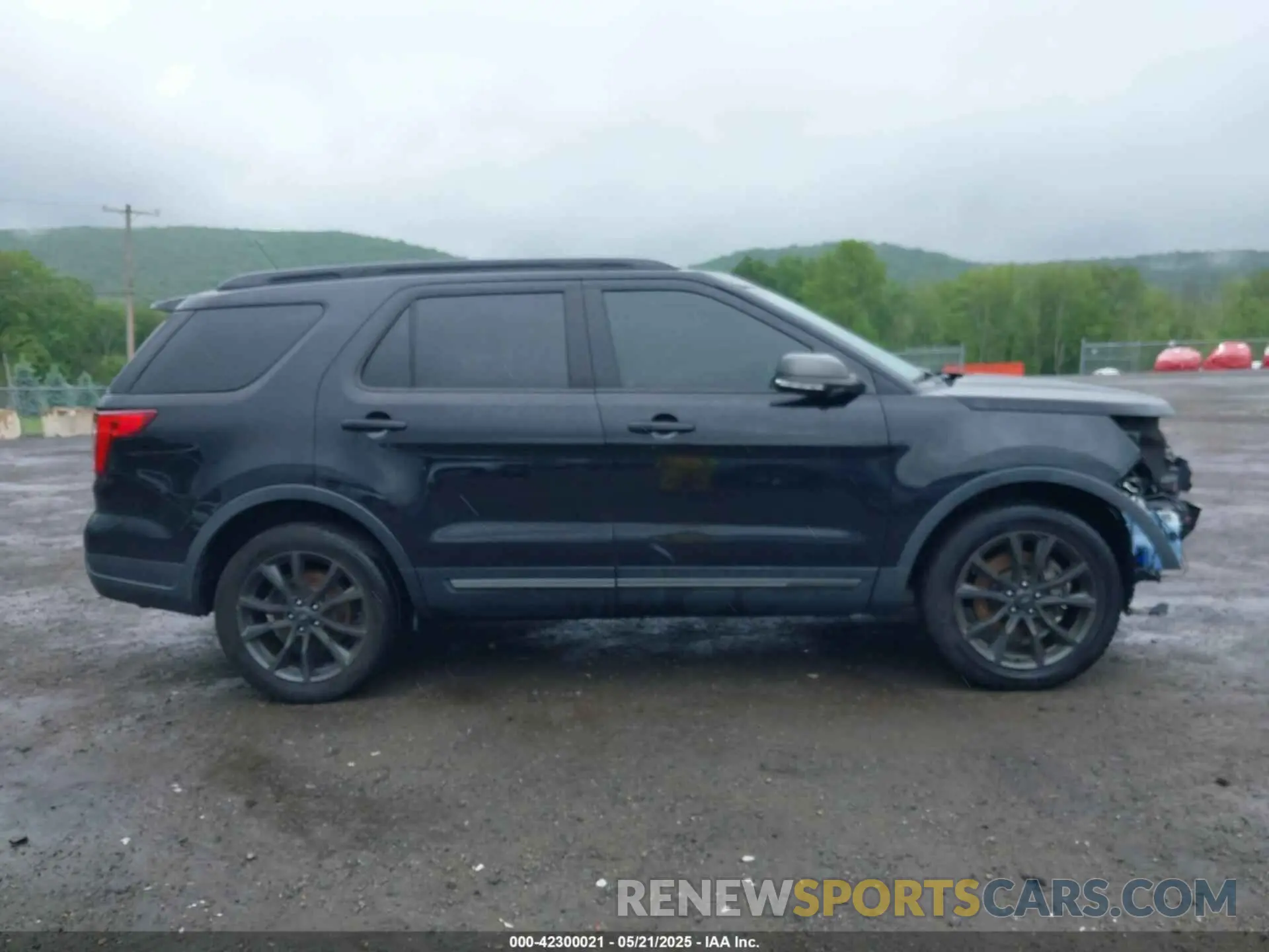 13 Photograph of a damaged car 1FM5K8D86KGA81851 FORD EXPLORER 2019