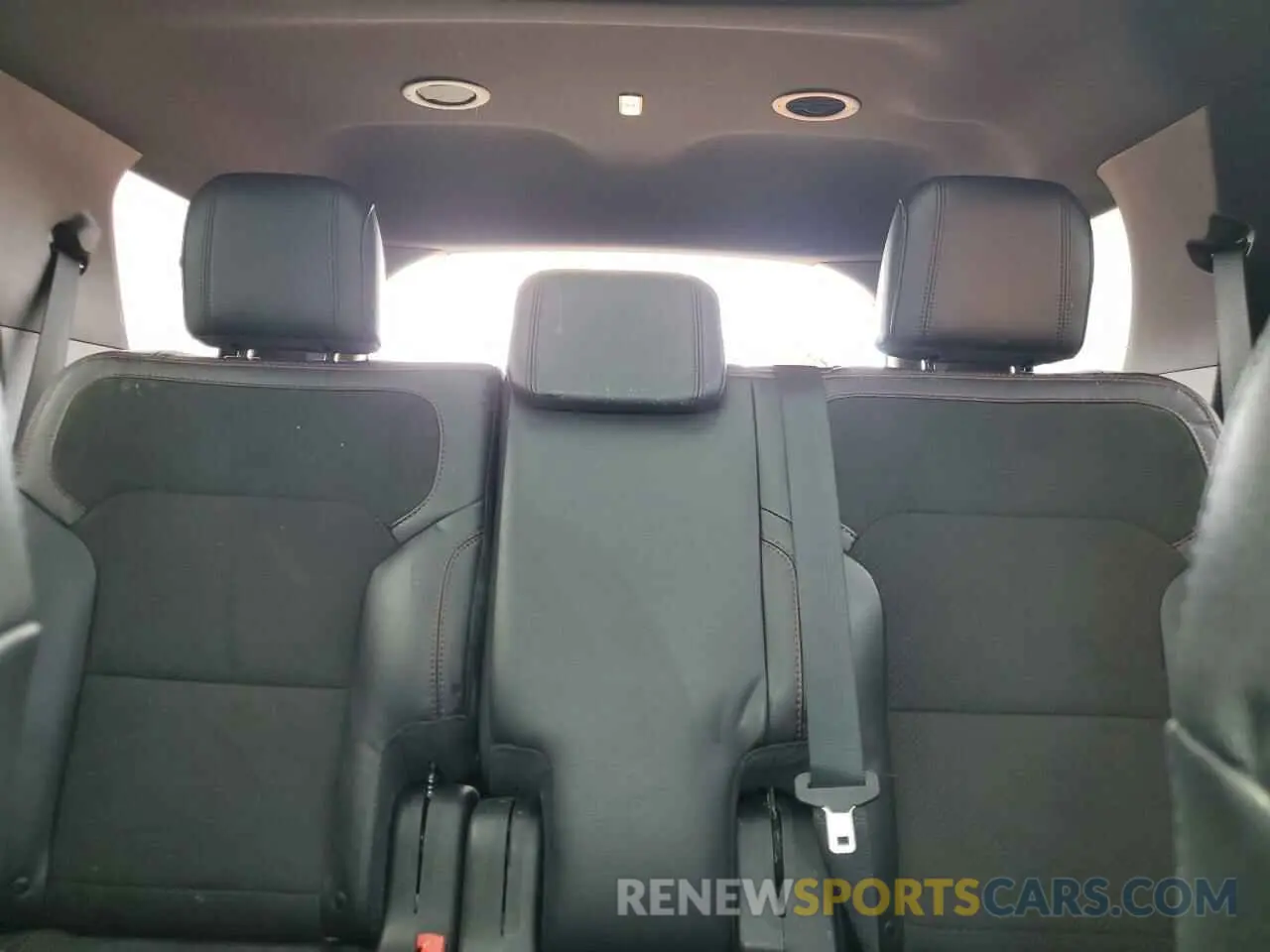 10 Photograph of a damaged car 1FM5K8D87KGA37972 FORD EXPLORER 2019