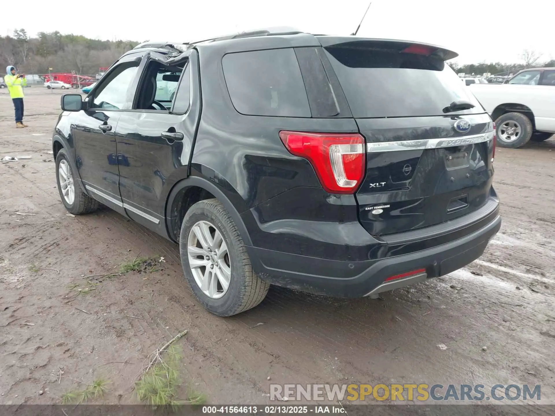 3 Photograph of a damaged car 1FM5K8D87KGA49152 FORD EXPLORER 2019