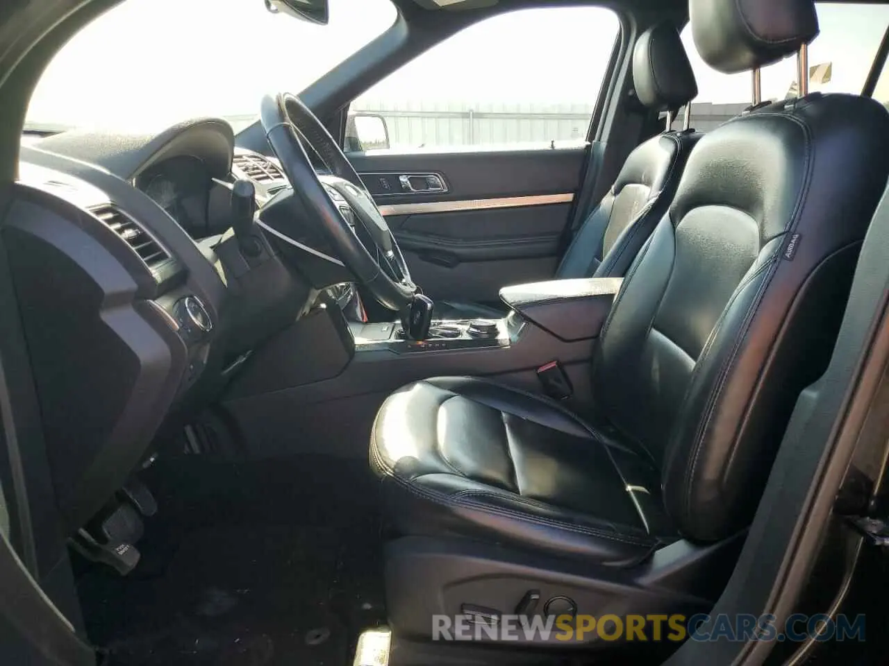 7 Photograph of a damaged car 1FM5K8D87KGA66811 FORD EXPLORER 2019
