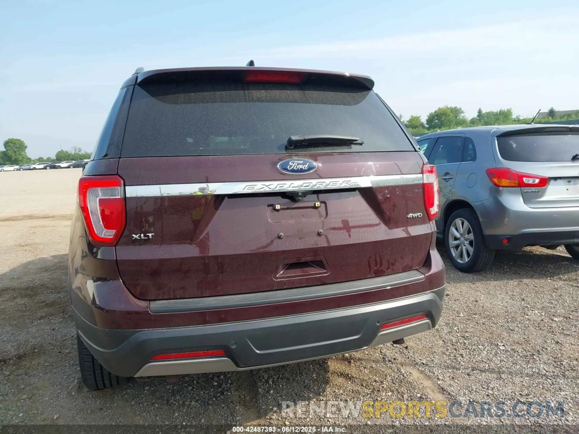 16 Photograph of a damaged car 1FM5K8D88KGA15527 FORD EXPLORER 2019