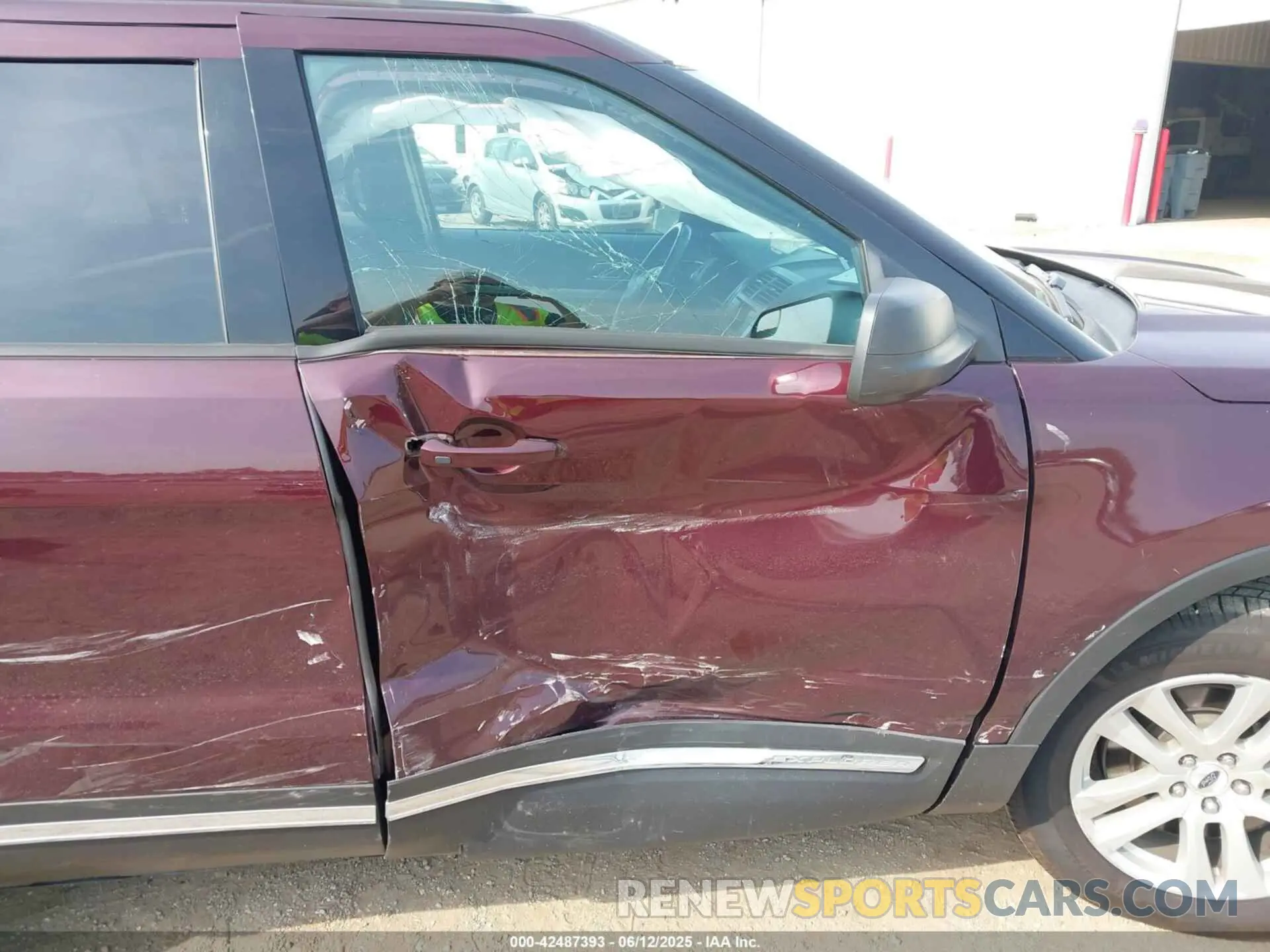 6 Photograph of a damaged car 1FM5K8D88KGA15527 FORD EXPLORER 2019