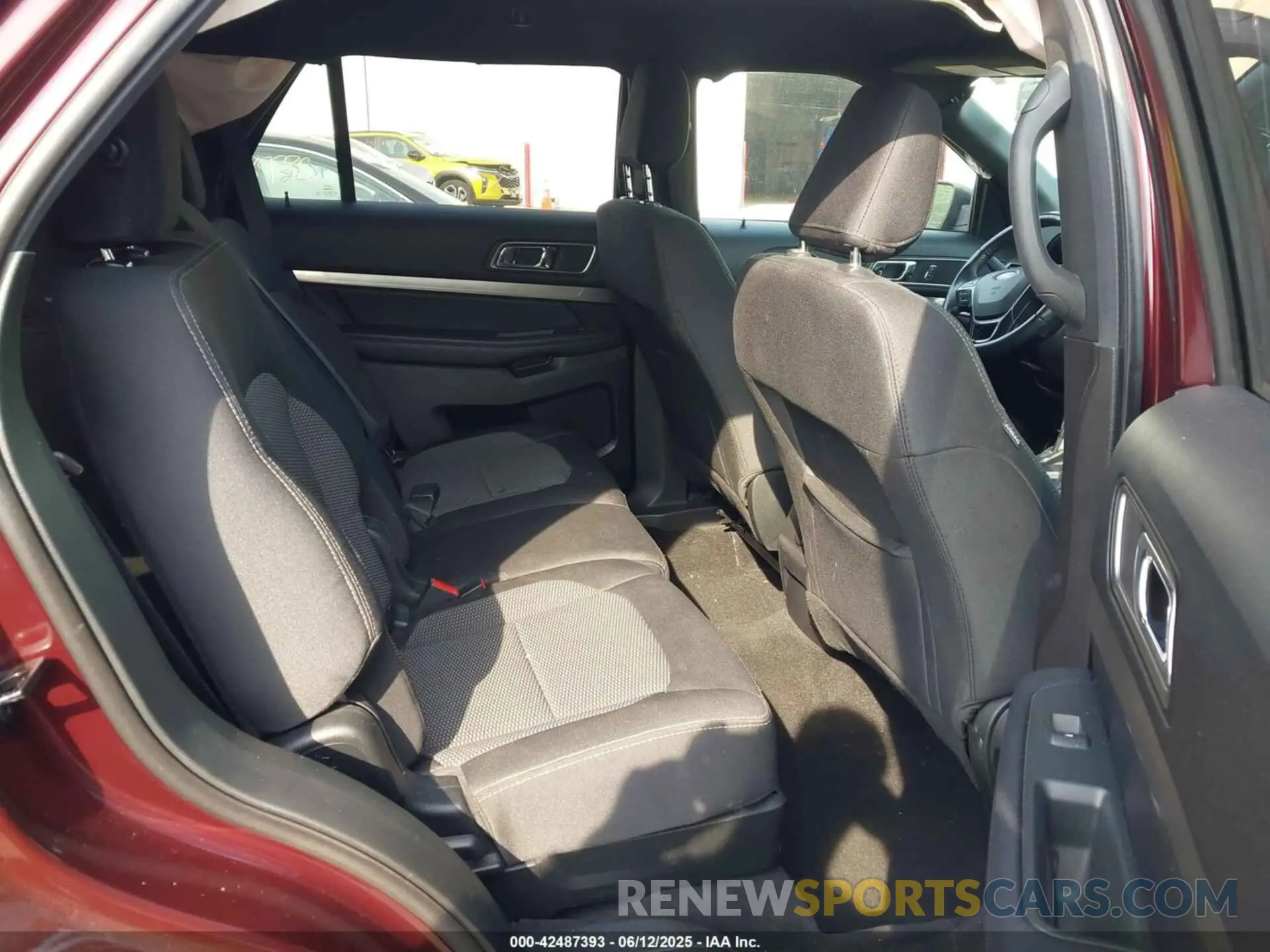 8 Photograph of a damaged car 1FM5K8D88KGA15527 FORD EXPLORER 2019
