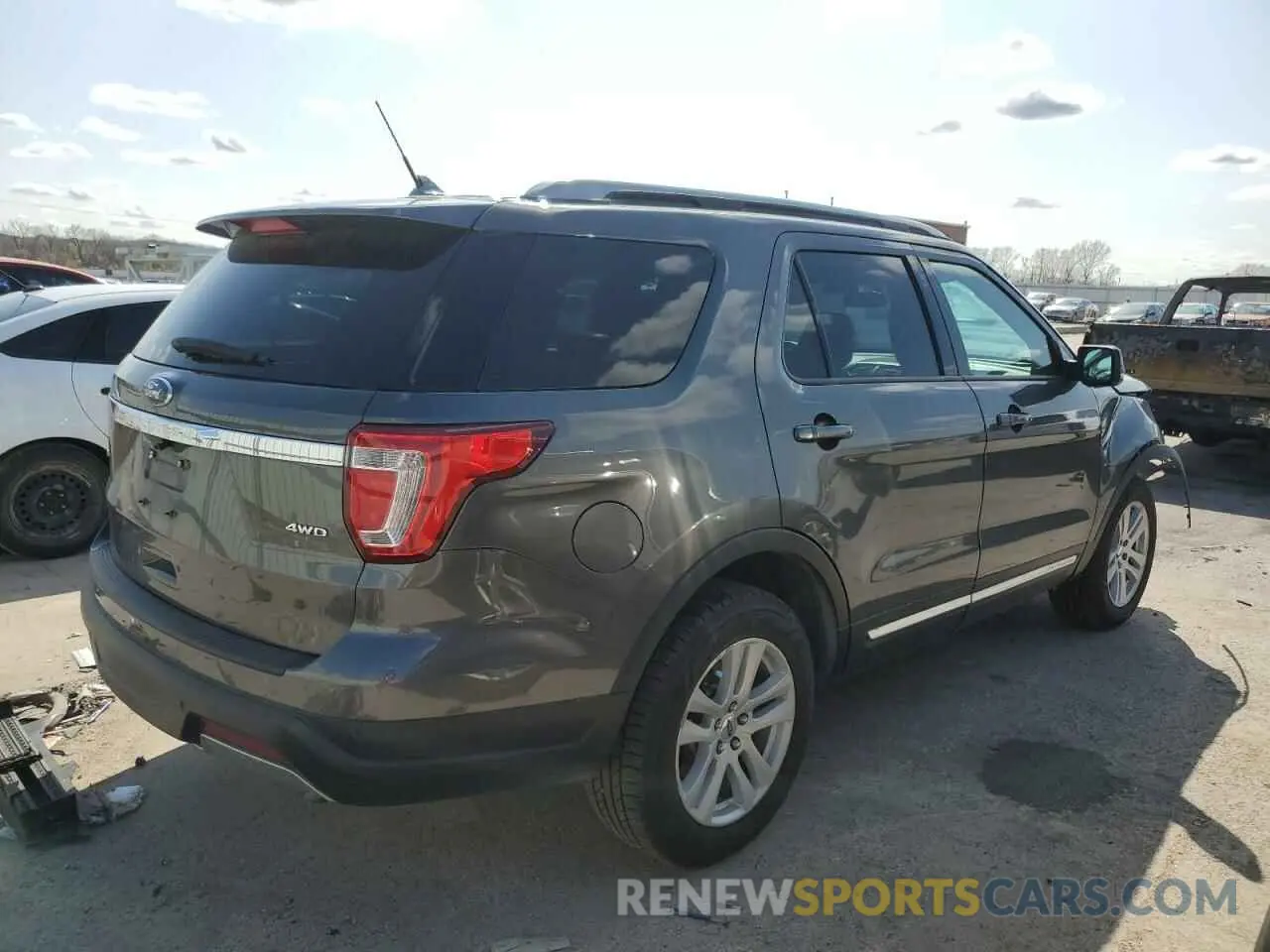 3 Photograph of a damaged car 1FM5K8D89KGA9973X FORD EXPLORER 2019