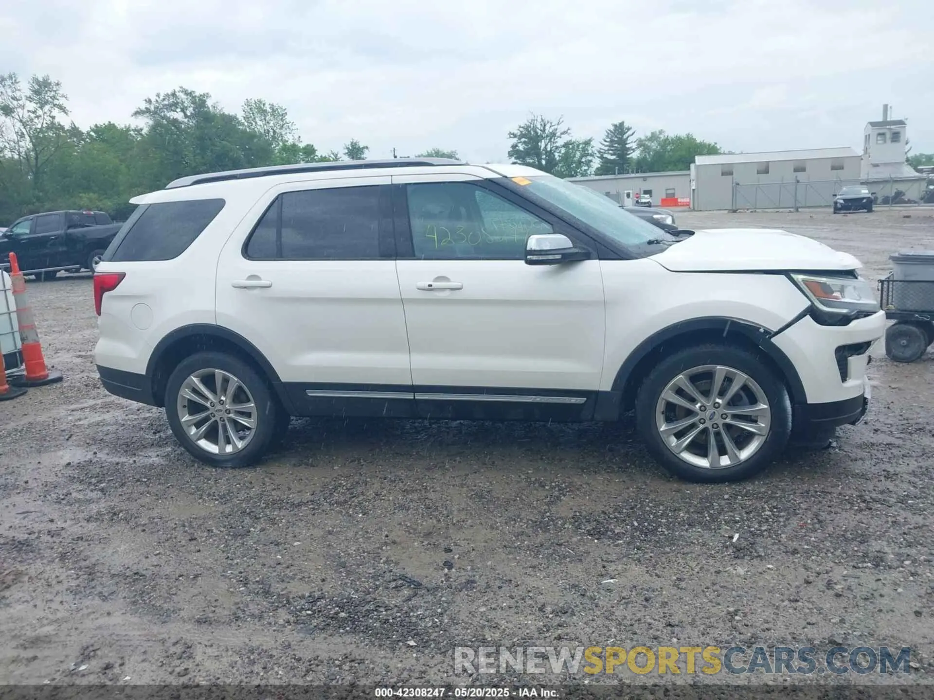13 Photograph of a damaged car 1FM5K8D8XKGA38887 FORD EXPLORER 2019