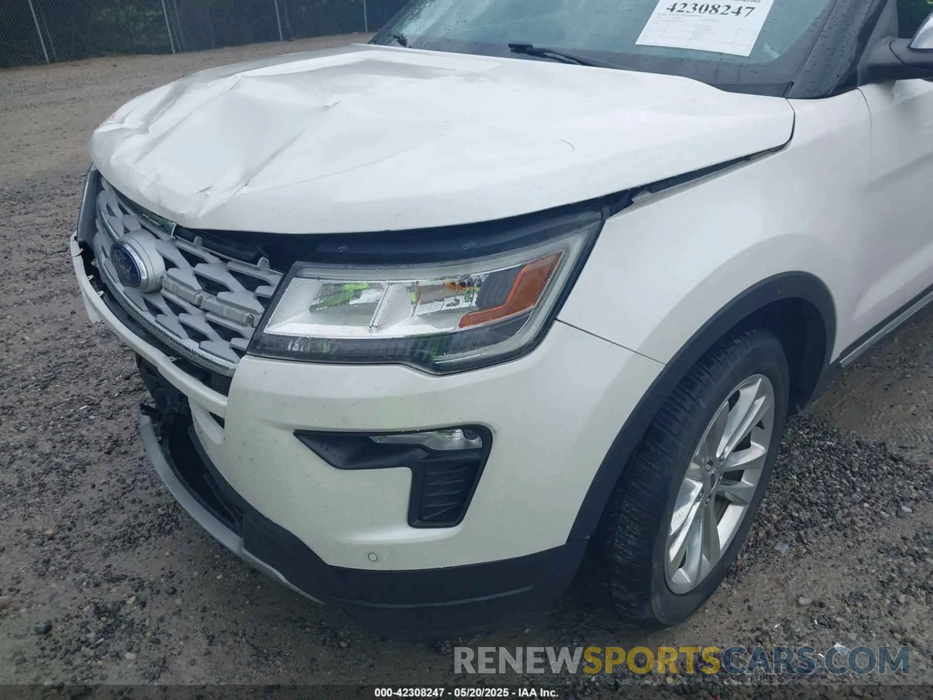 17 Photograph of a damaged car 1FM5K8D8XKGA38887 FORD EXPLORER 2019