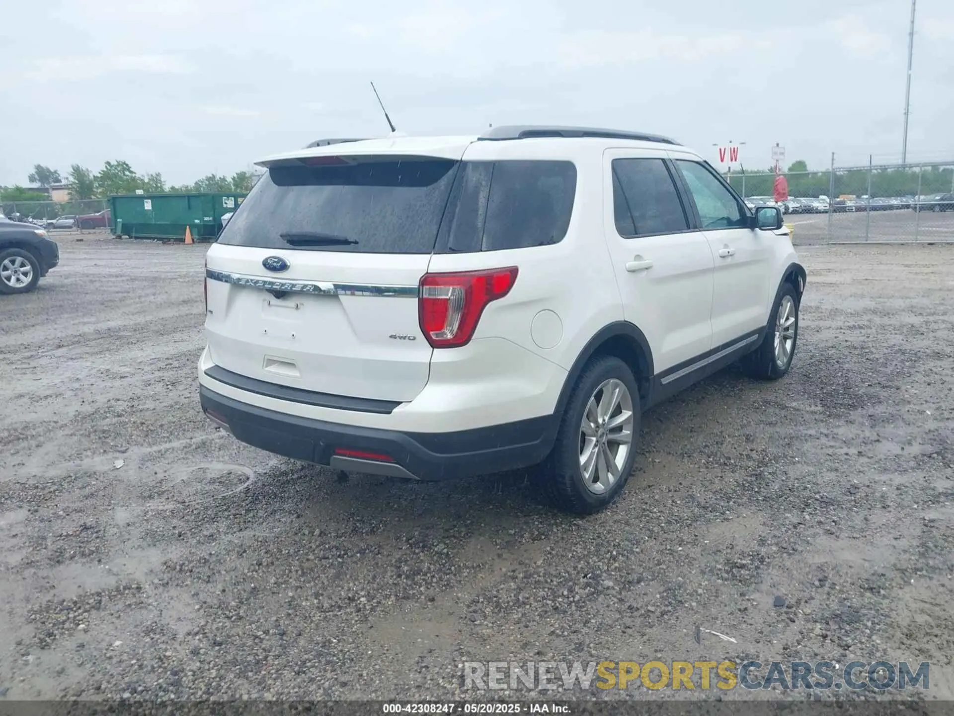 4 Photograph of a damaged car 1FM5K8D8XKGA38887 FORD EXPLORER 2019