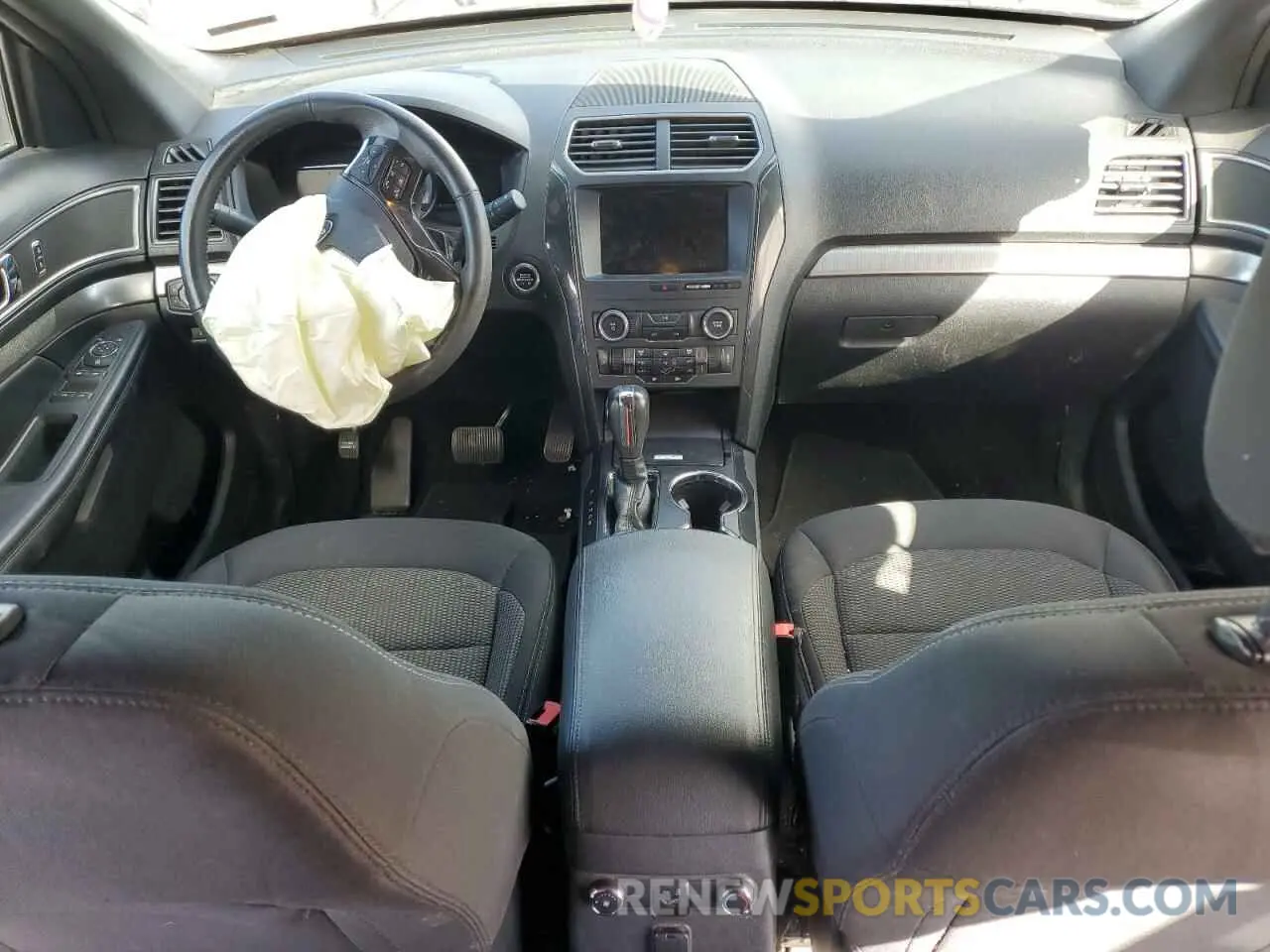 8 Photograph of a damaged car 1FM5K8D8XKGB47205 FORD EXPLORER 2019