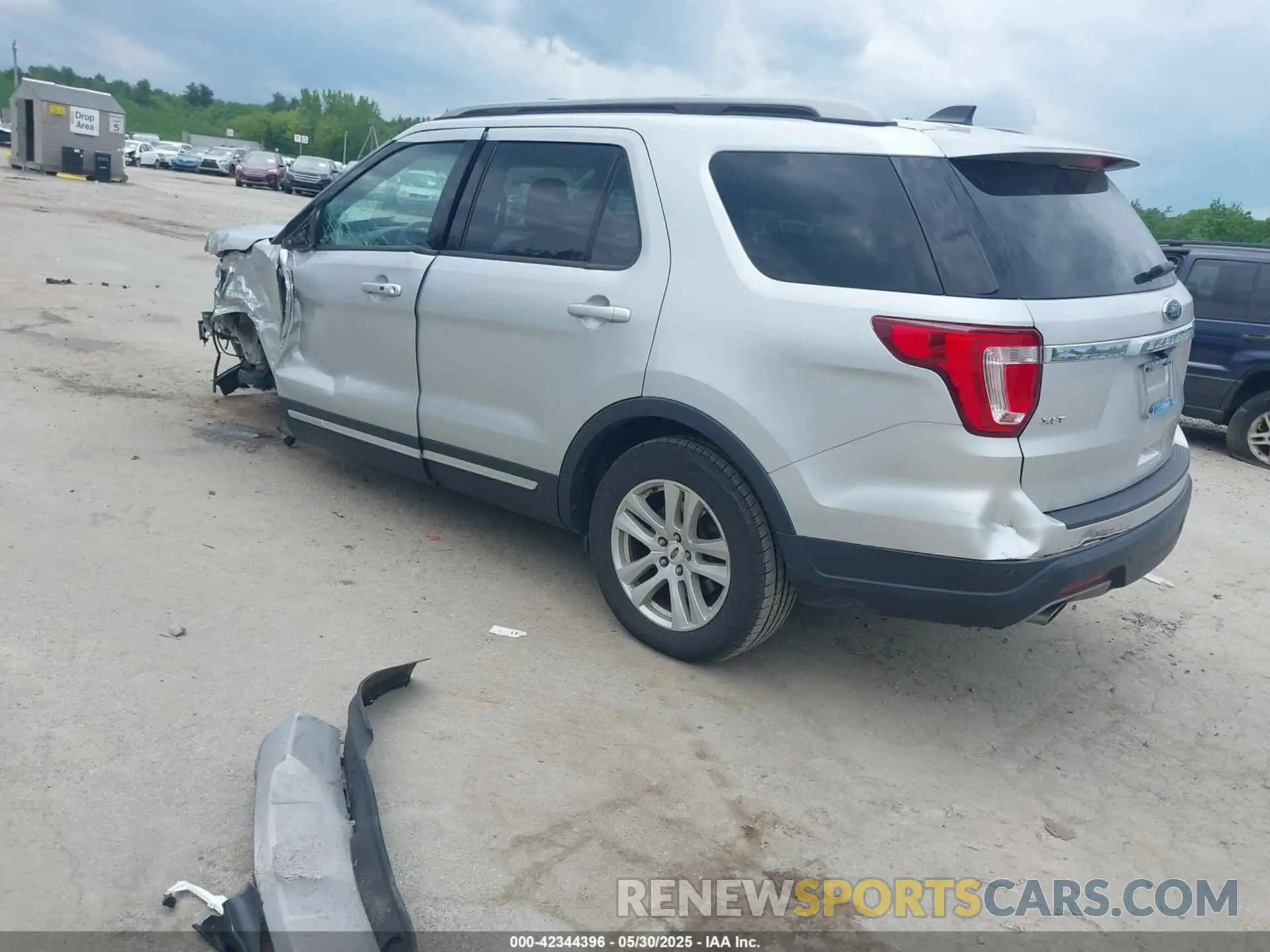 3 Photograph of a damaged car 1FM5K8DH7KGA82765 FORD EXPLORER 2019