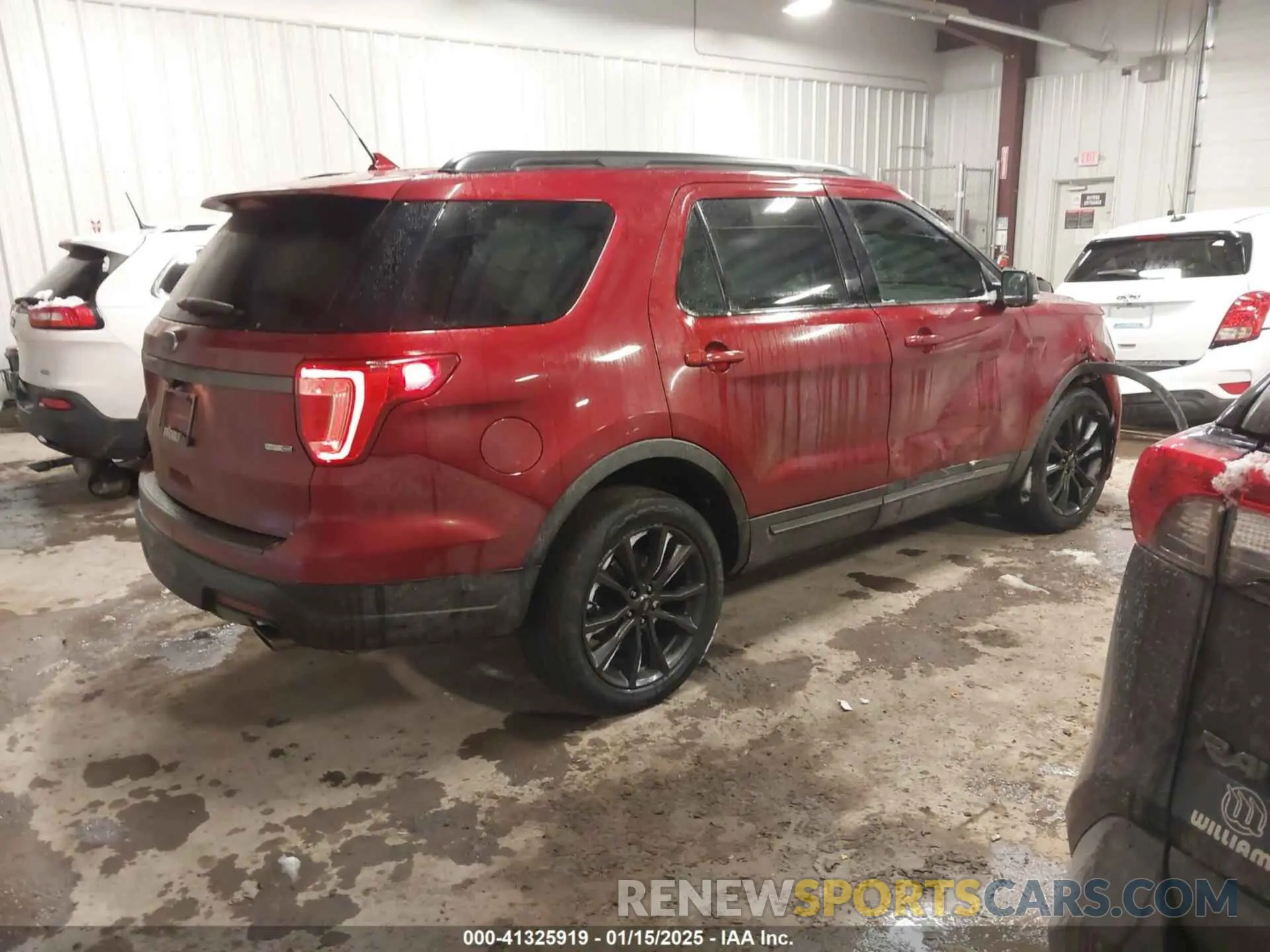 4 Photograph of a damaged car 1FM5K8DHXKGA57326 FORD EXPLORER 2019