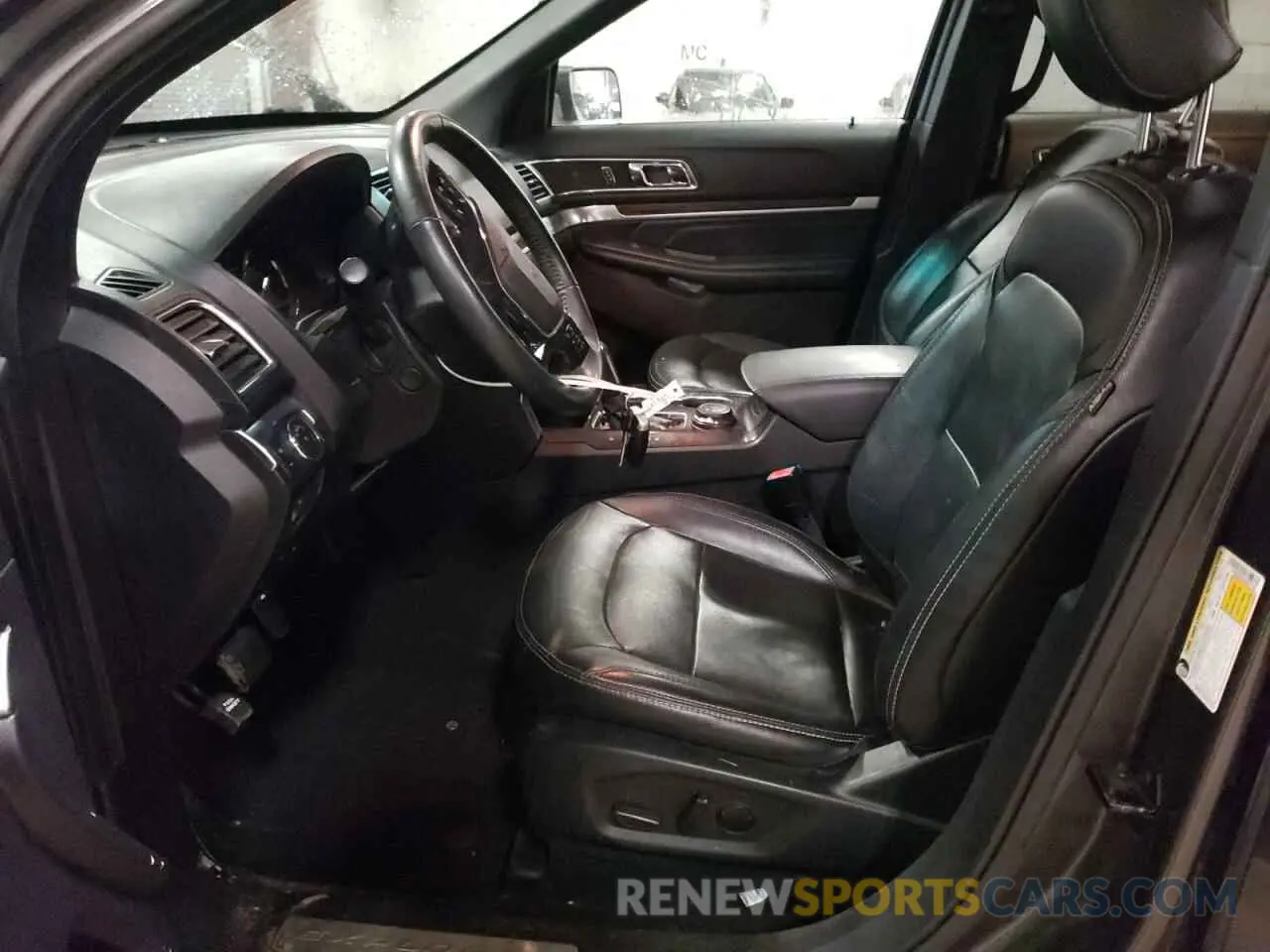 7 Photograph of a damaged car 1FM5K8F83KGB47768 FORD EXPLORER 2019