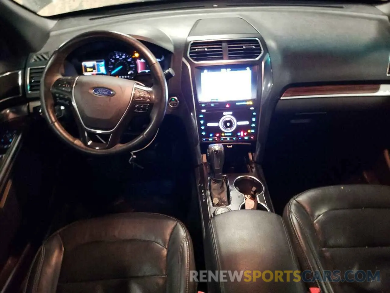 8 Photograph of a damaged car 1FM5K8F83KGB47768 FORD EXPLORER 2019