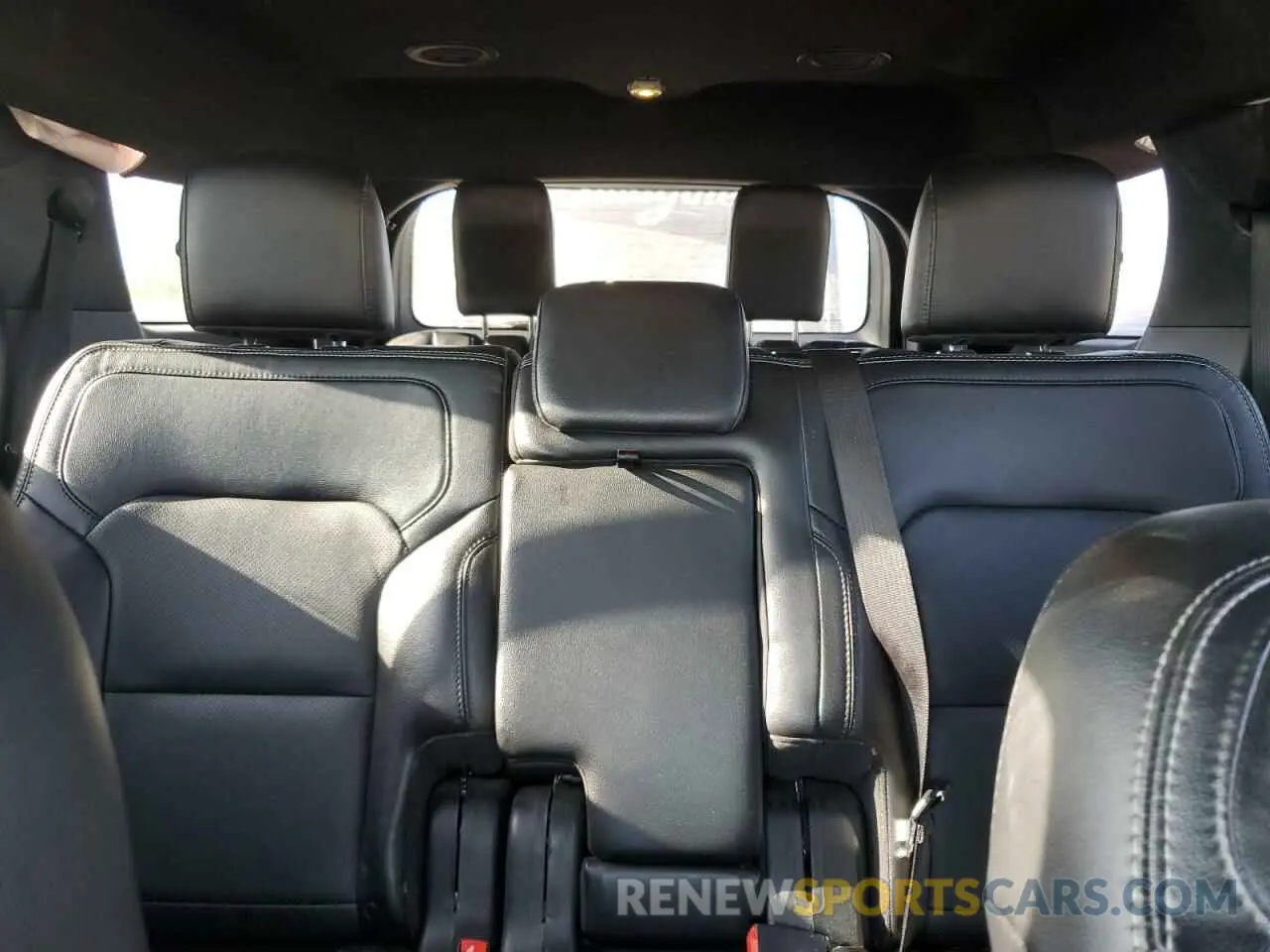 10 Photograph of a damaged car 1FM5K8F83KGB48788 FORD EXPLORER 2019