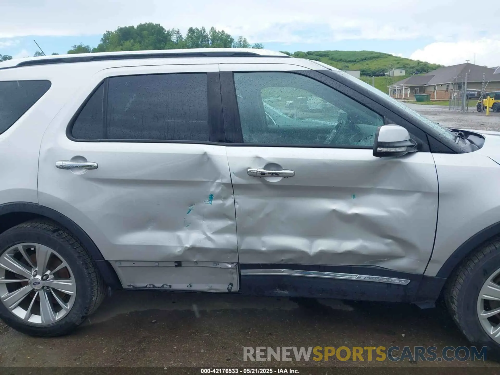 14 Photograph of a damaged car 1FM5K8F87KGB11937 FORD EXPLORER 2019