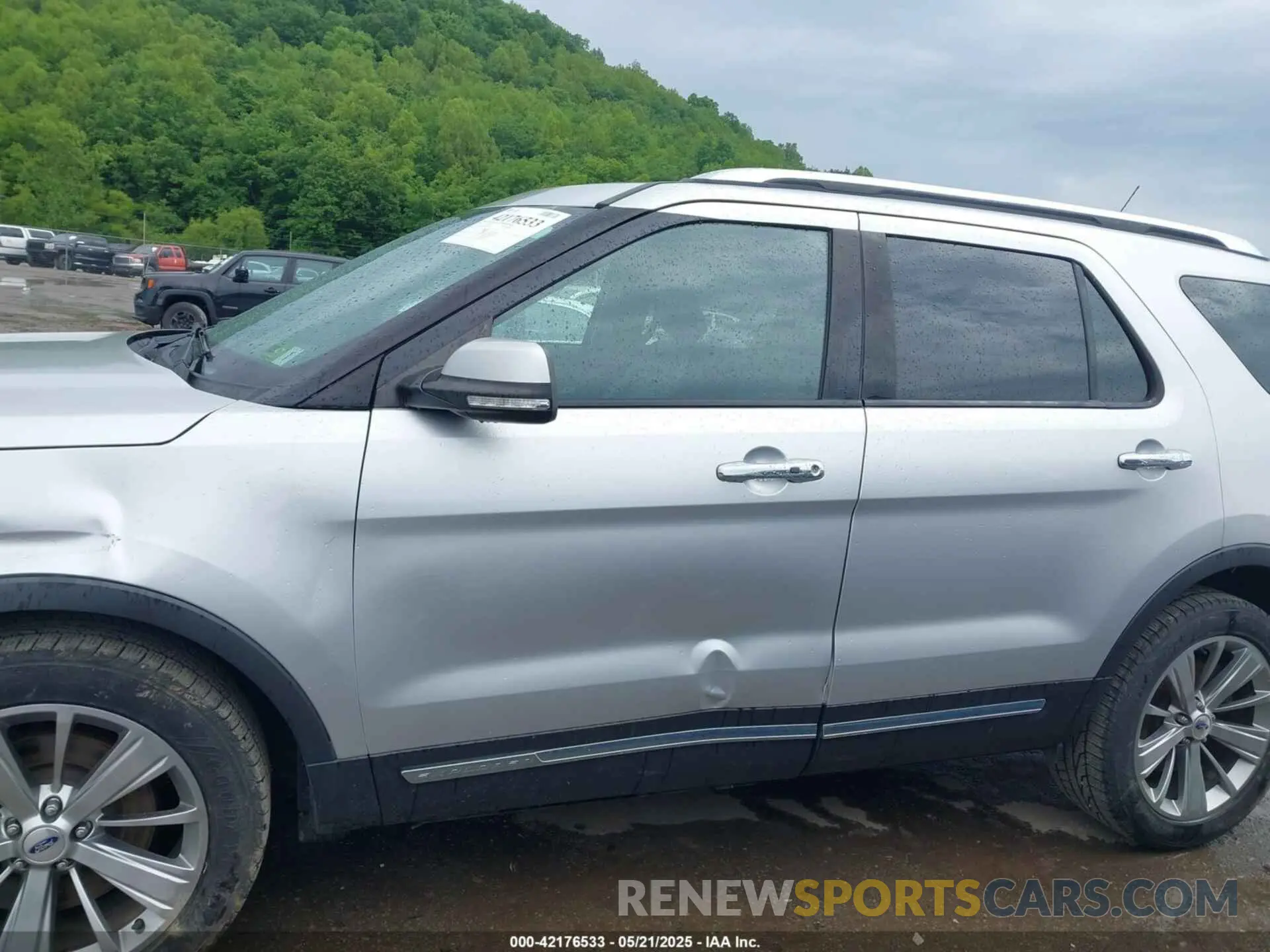 15 Photograph of a damaged car 1FM5K8F87KGB11937 FORD EXPLORER 2019