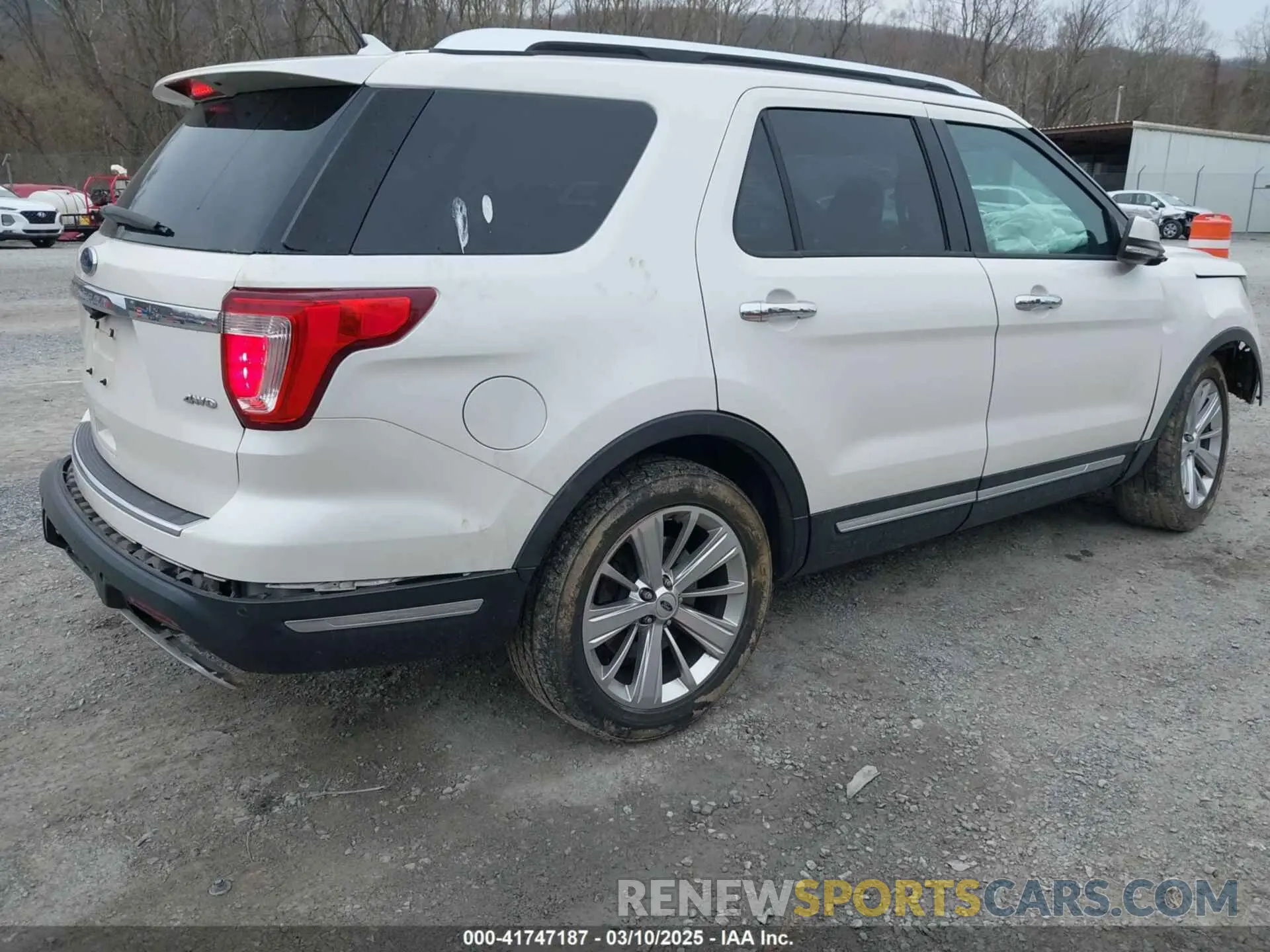 4 Photograph of a damaged car 1FM5K8F87KGB26325 FORD EXPLORER 2019