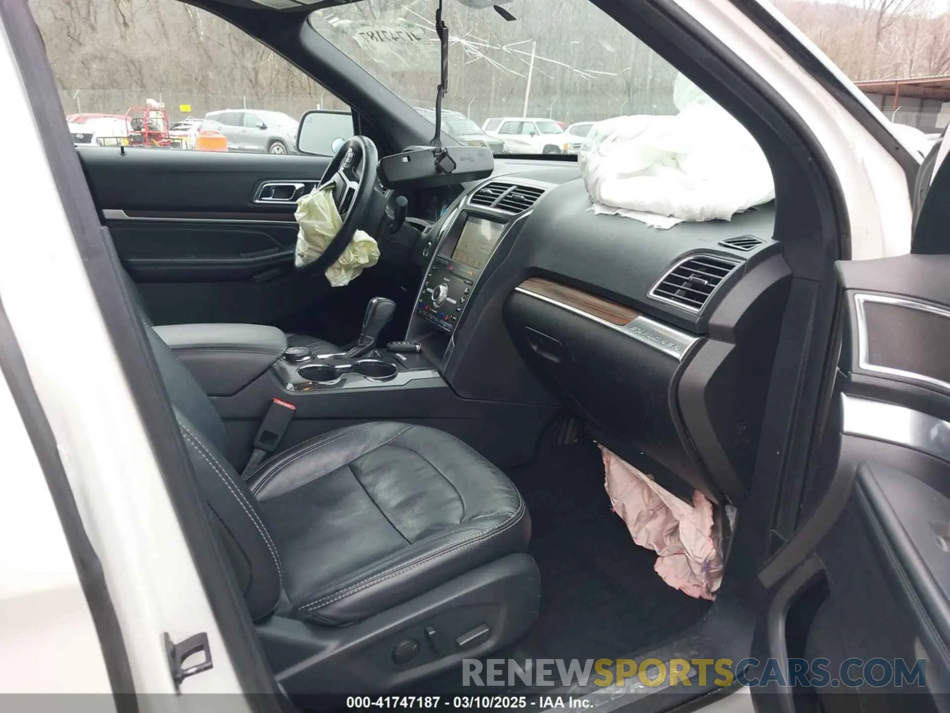 5 Photograph of a damaged car 1FM5K8F87KGB26325 FORD EXPLORER 2019
