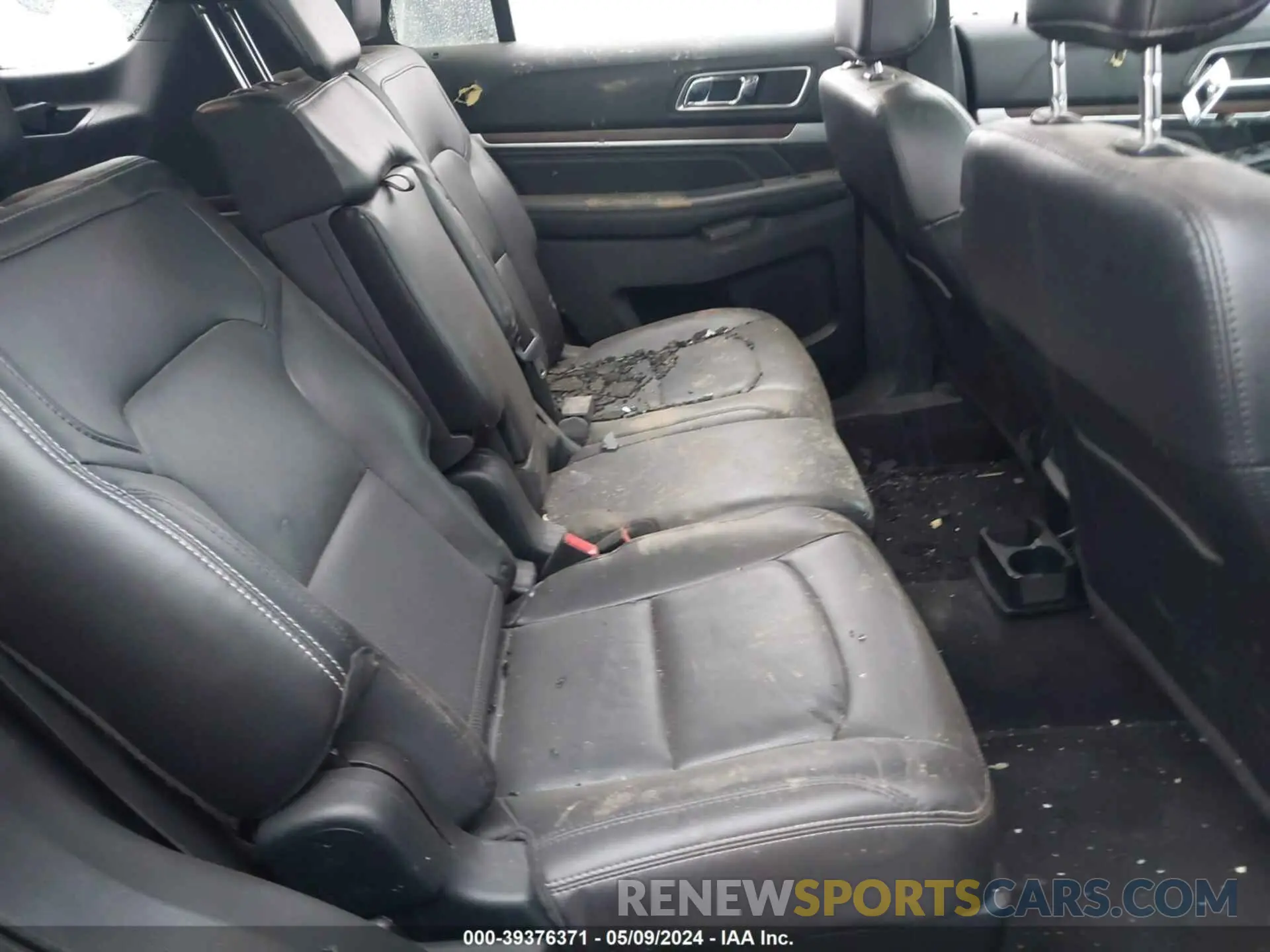 8 Photograph of a damaged car 1FM5K8F88KGA05495 FORD EXPLORER 2019
