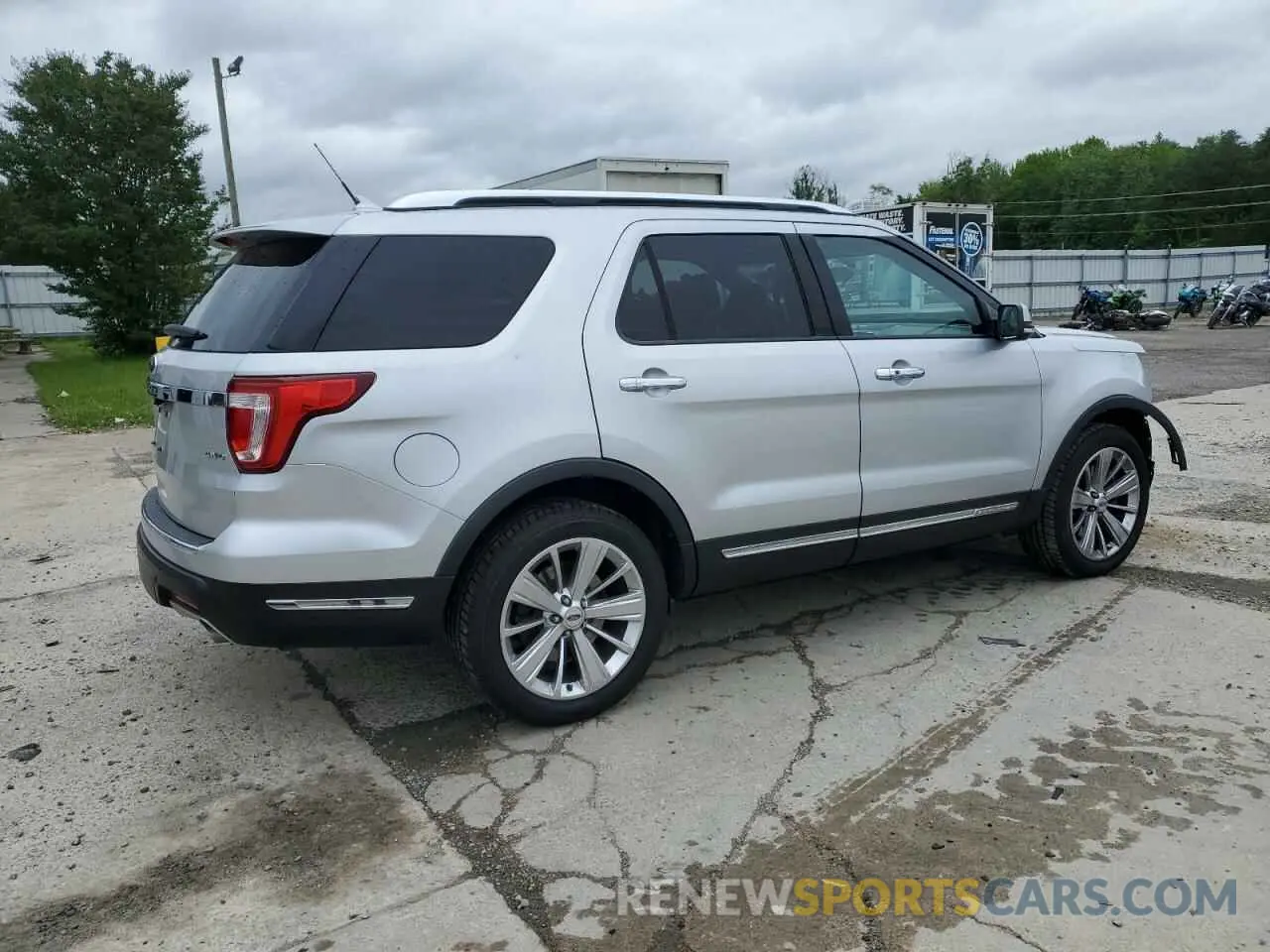 3 Photograph of a damaged car 1FM5K8F88KGB10327 FORD EXPLORER 2019