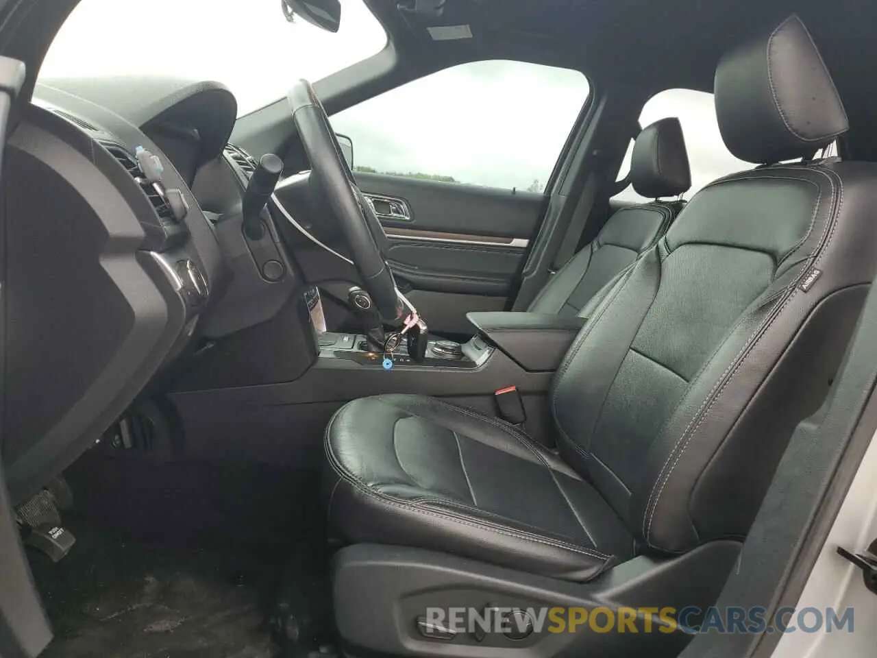 7 Photograph of a damaged car 1FM5K8F88KGB10327 FORD EXPLORER 2019