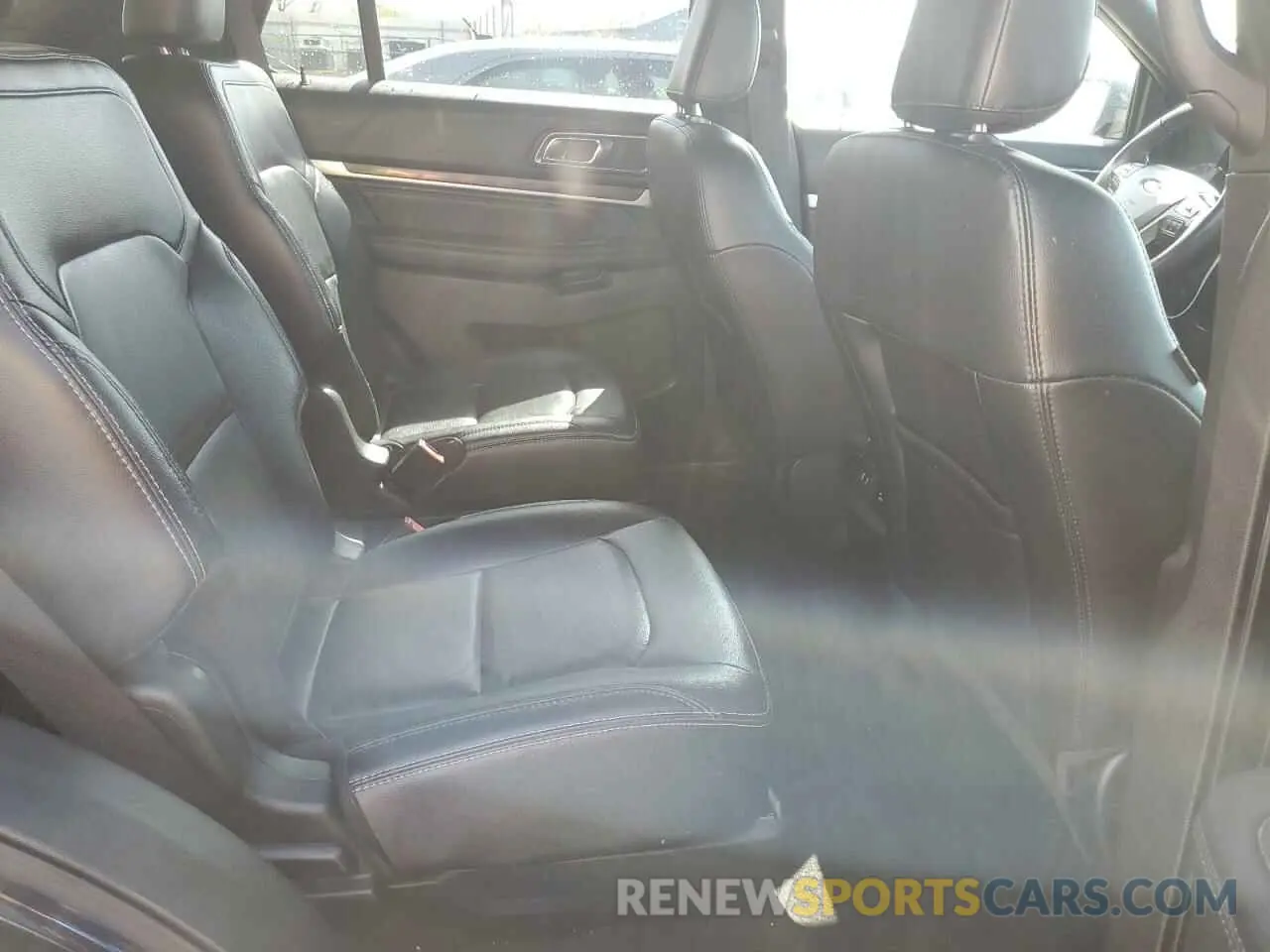 11 Photograph of a damaged car 1FM5K8F8XKGB36976 FORD EXPLORER 2019