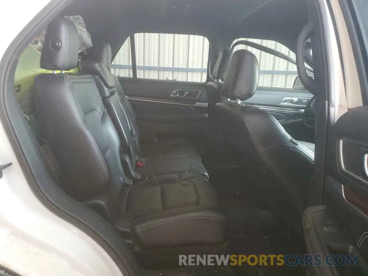 11 Photograph of a damaged car 1FM5K8FH3KGA71128 FORD EXPLORER 2019