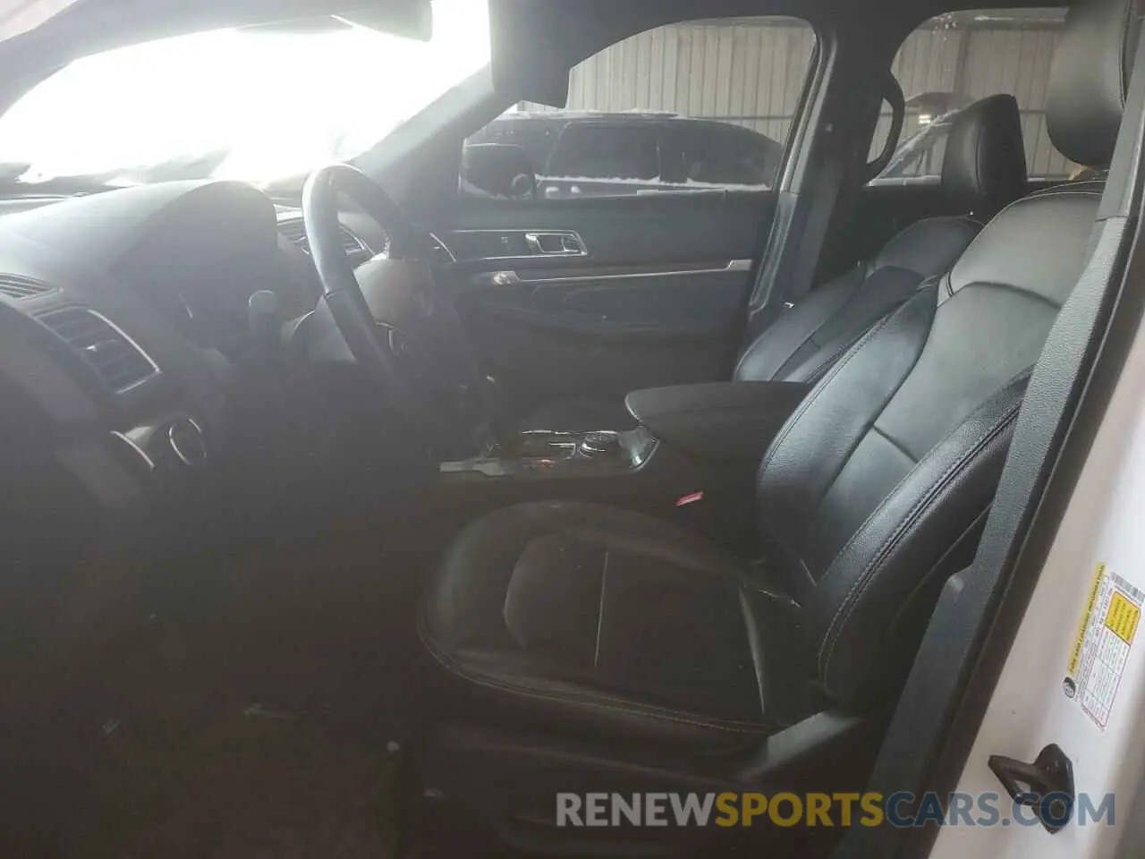 7 Photograph of a damaged car 1FM5K8FH3KGA71128 FORD EXPLORER 2019