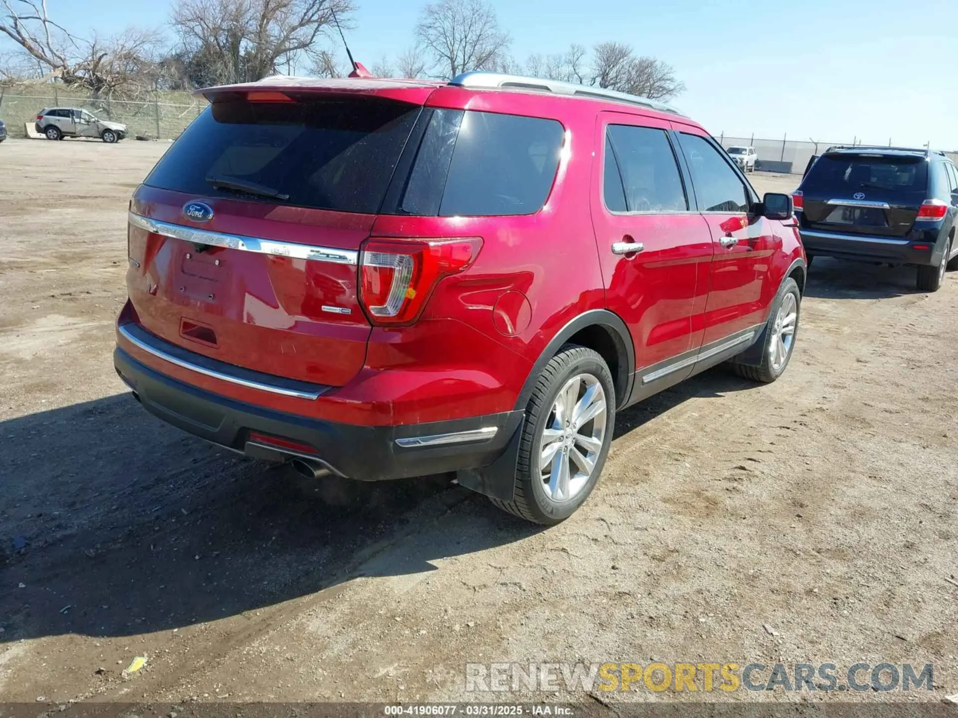 4 Photograph of a damaged car 1FM5K8FHXKGB53406 FORD EXPLORER 2019