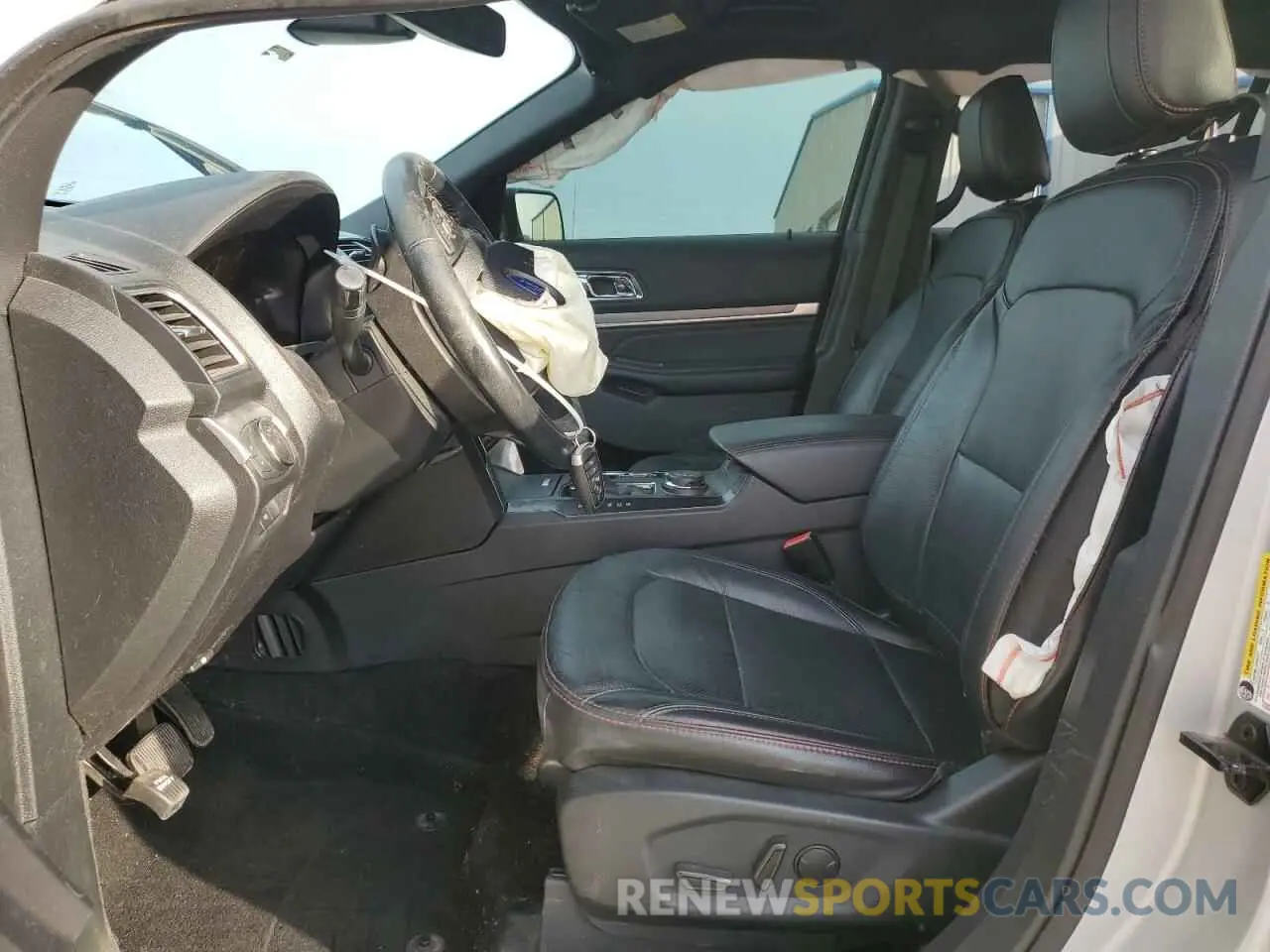7 Photograph of a damaged car 1FM5K8GT0KGA37330 FORD EXPLORER 2019