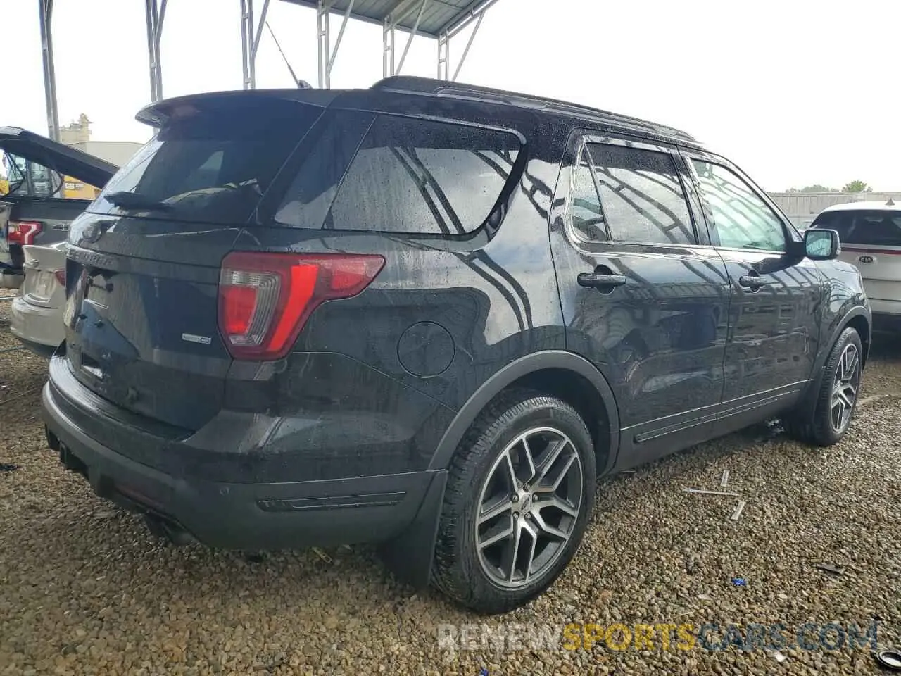 3 Photograph of a damaged car 1FM5K8GT0KGA76919 FORD EXPLORER 2019
