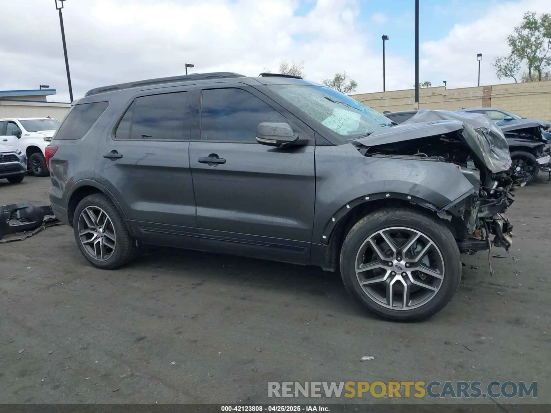 14 Photograph of a damaged car 1FM5K8GT0KGA77178 FORD EXPLORER 2019