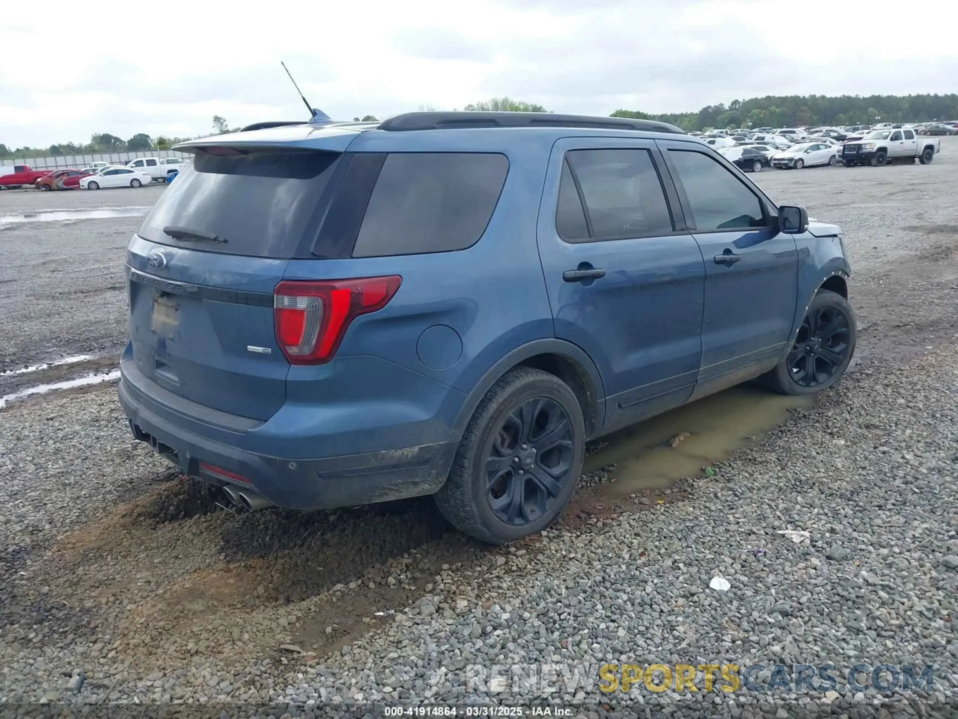 4 Photograph of a damaged car 1FM5K8GT1KGB01732 FORD EXPLORER 2019
