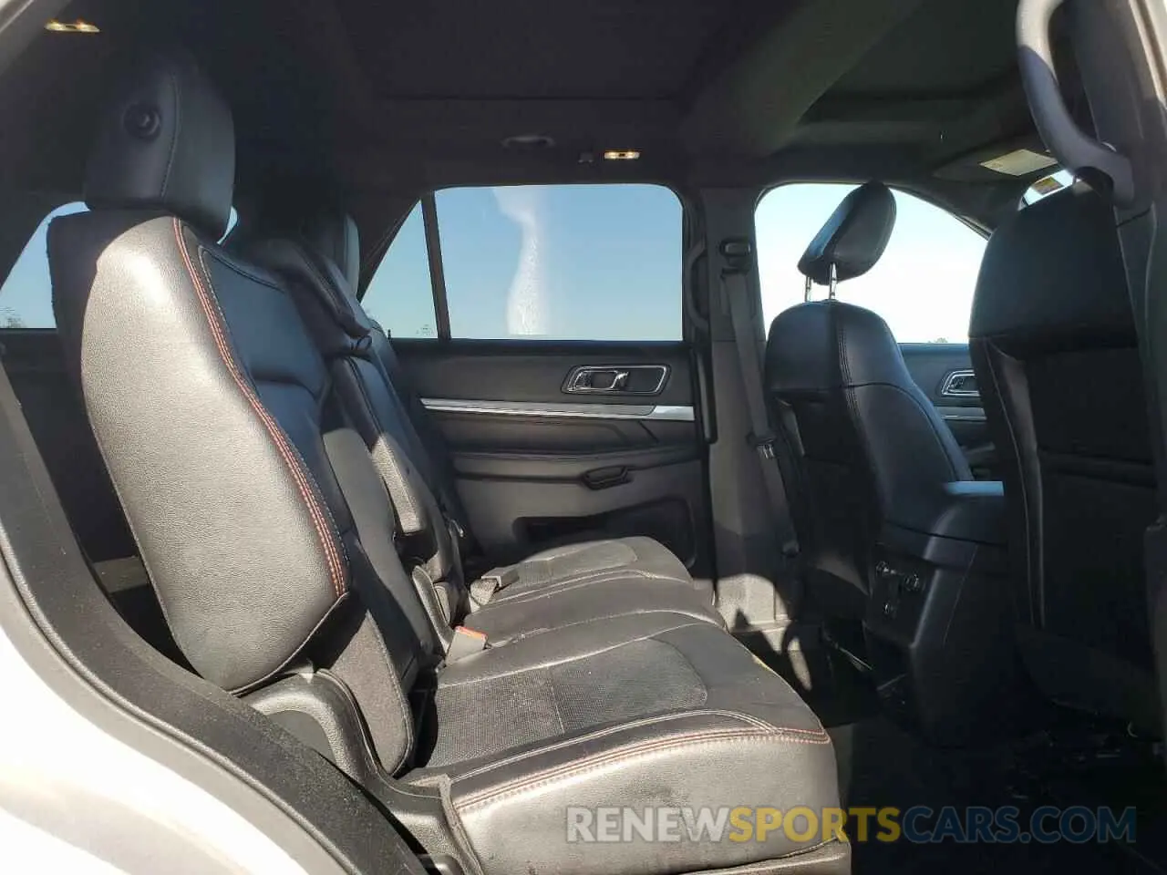 11 Photograph of a damaged car 1FM5K8GT3KGB41679 FORD EXPLORER 2019