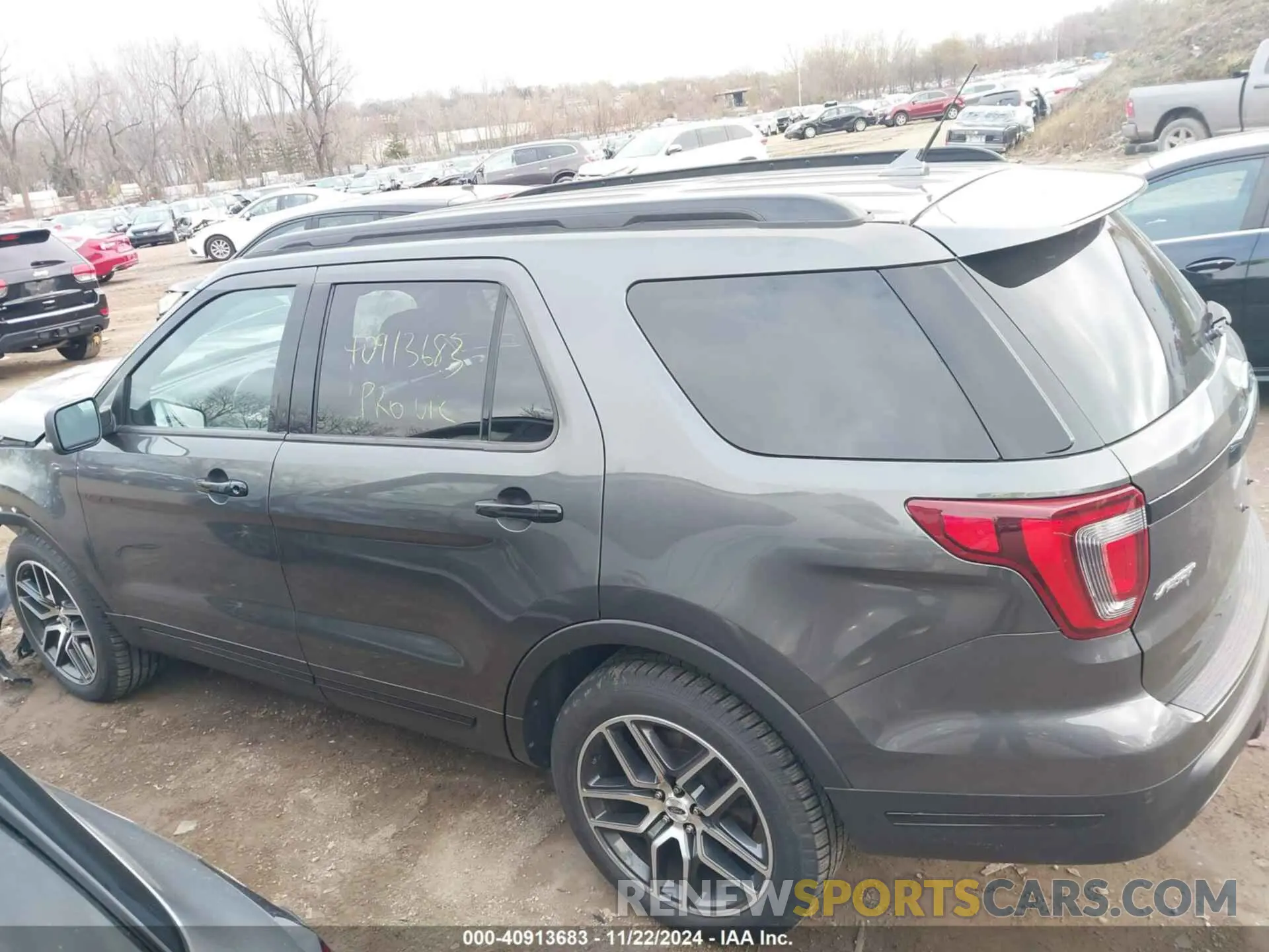 15 Photograph of a damaged car 1FM5K8GT6KGB39523 FORD EXPLORER 2019