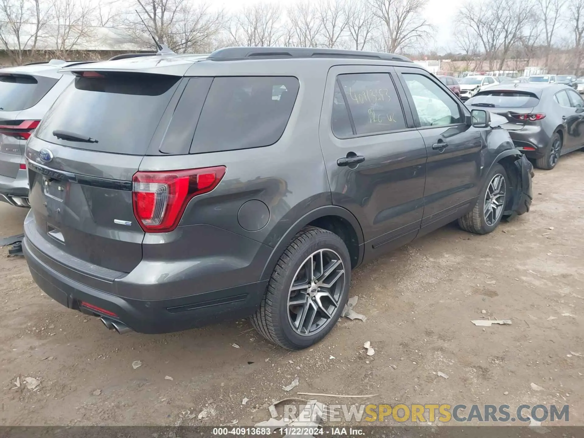 4 Photograph of a damaged car 1FM5K8GT6KGB39523 FORD EXPLORER 2019