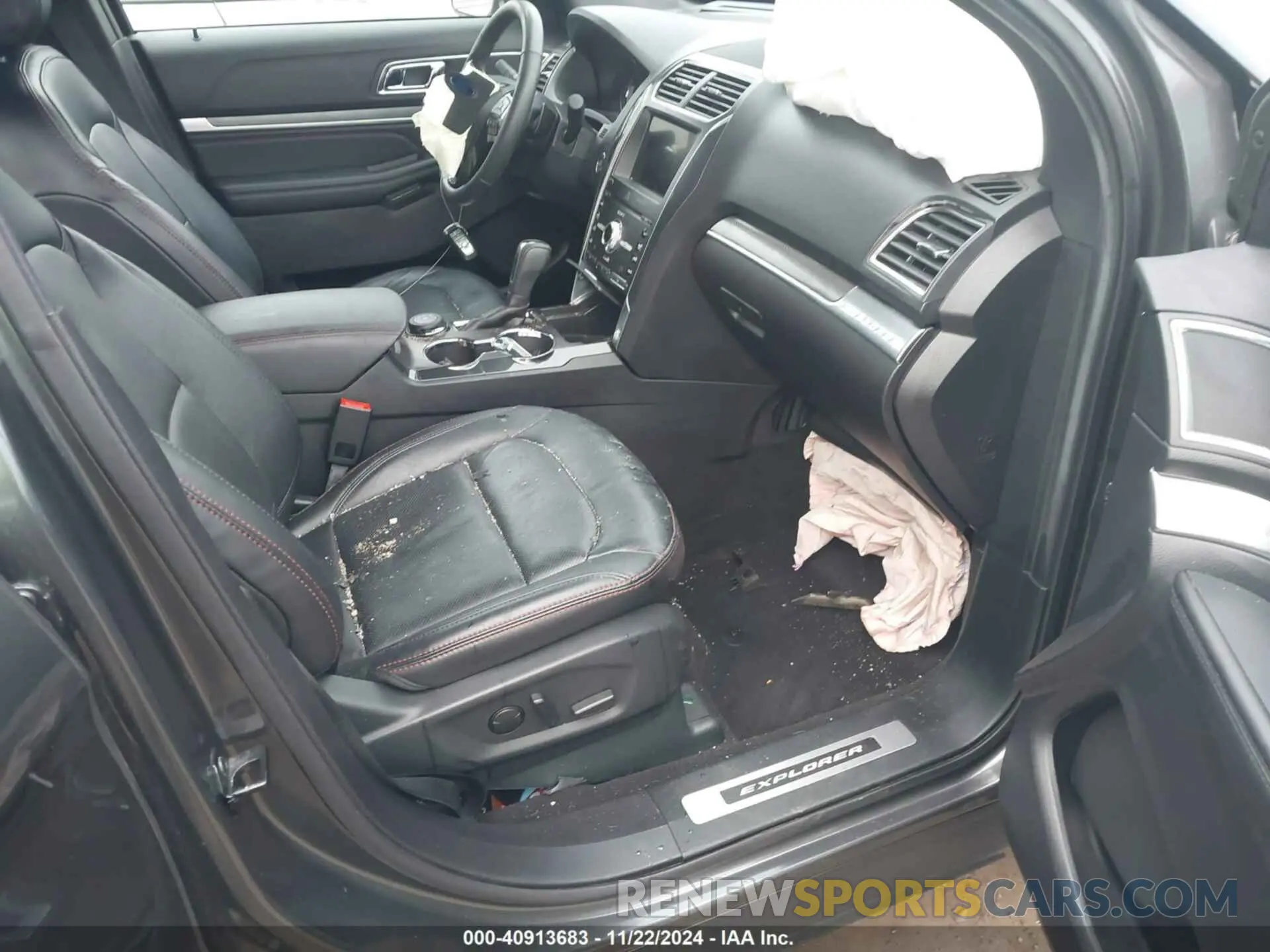 5 Photograph of a damaged car 1FM5K8GT6KGB39523 FORD EXPLORER 2019