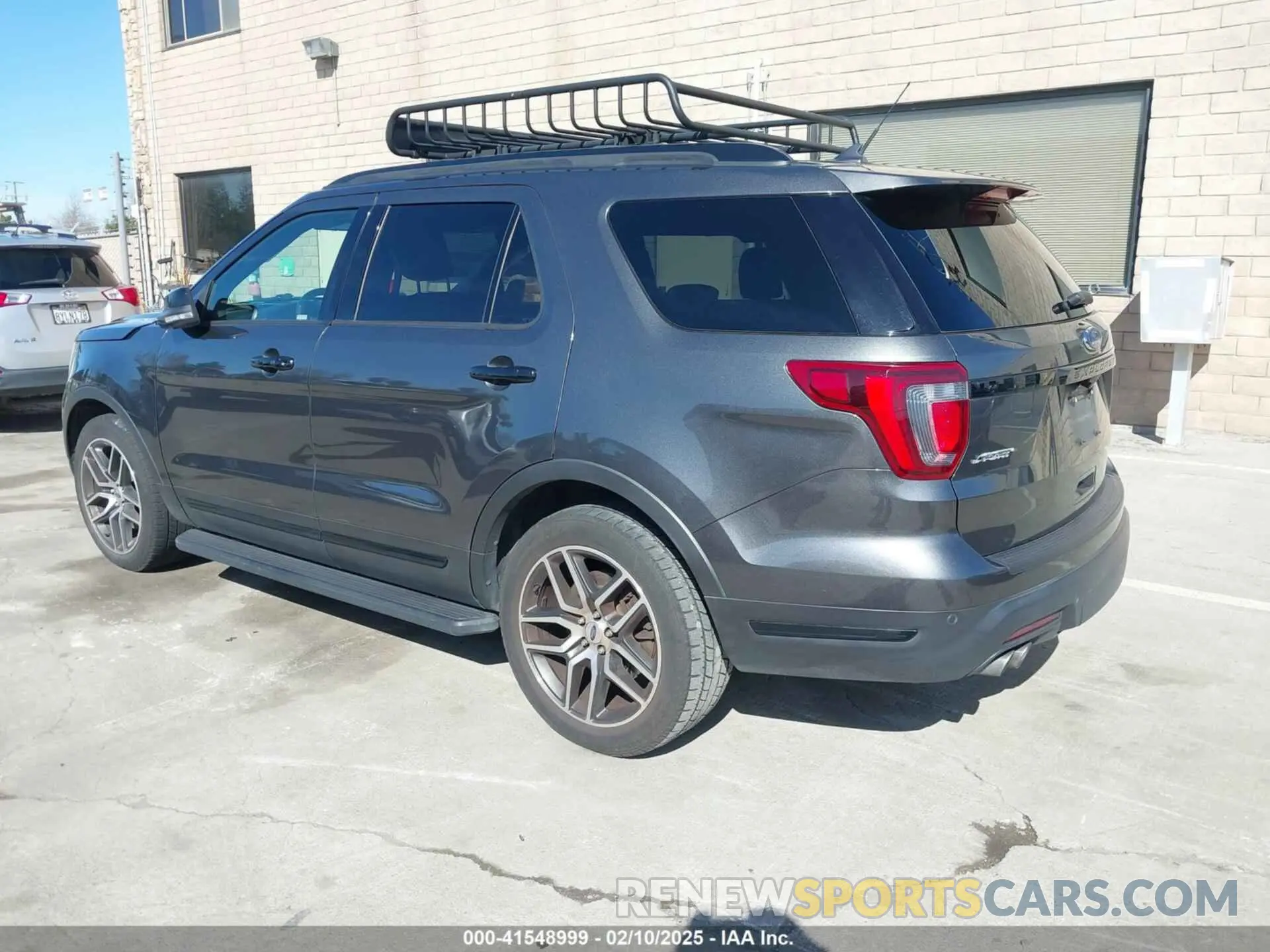 3 Photograph of a damaged car 1FM5K8GTXKGA42549 FORD EXPLORER 2019