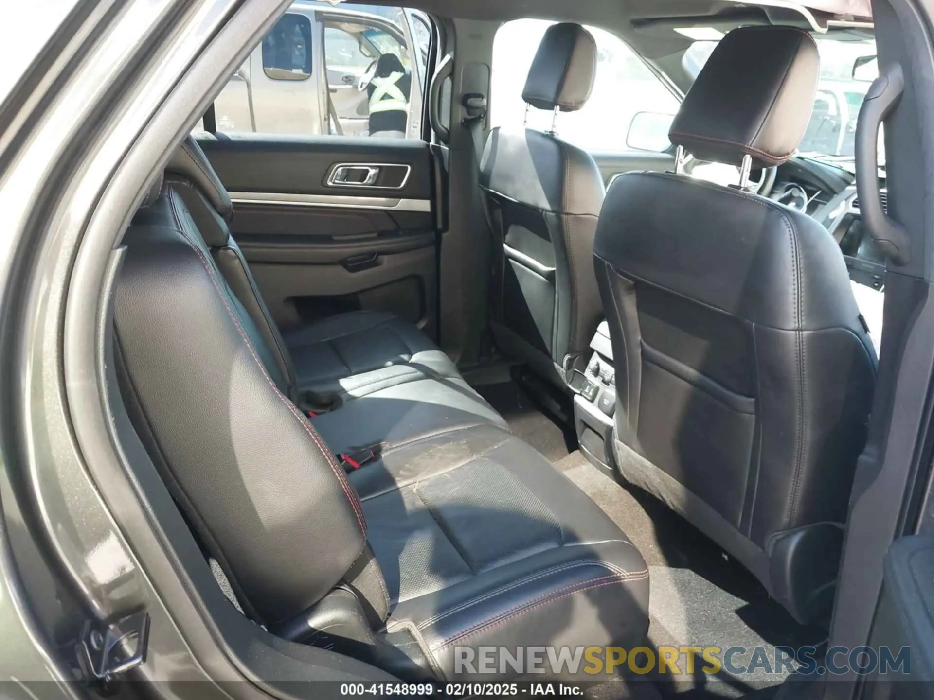 8 Photograph of a damaged car 1FM5K8GTXKGA42549 FORD EXPLORER 2019
