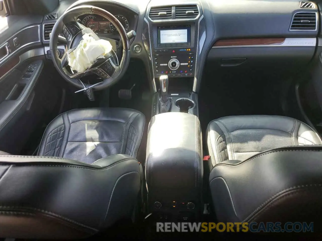 8 Photograph of a damaged car 1FM5K8HT0KGA21224 FORD EXPLORER 2019