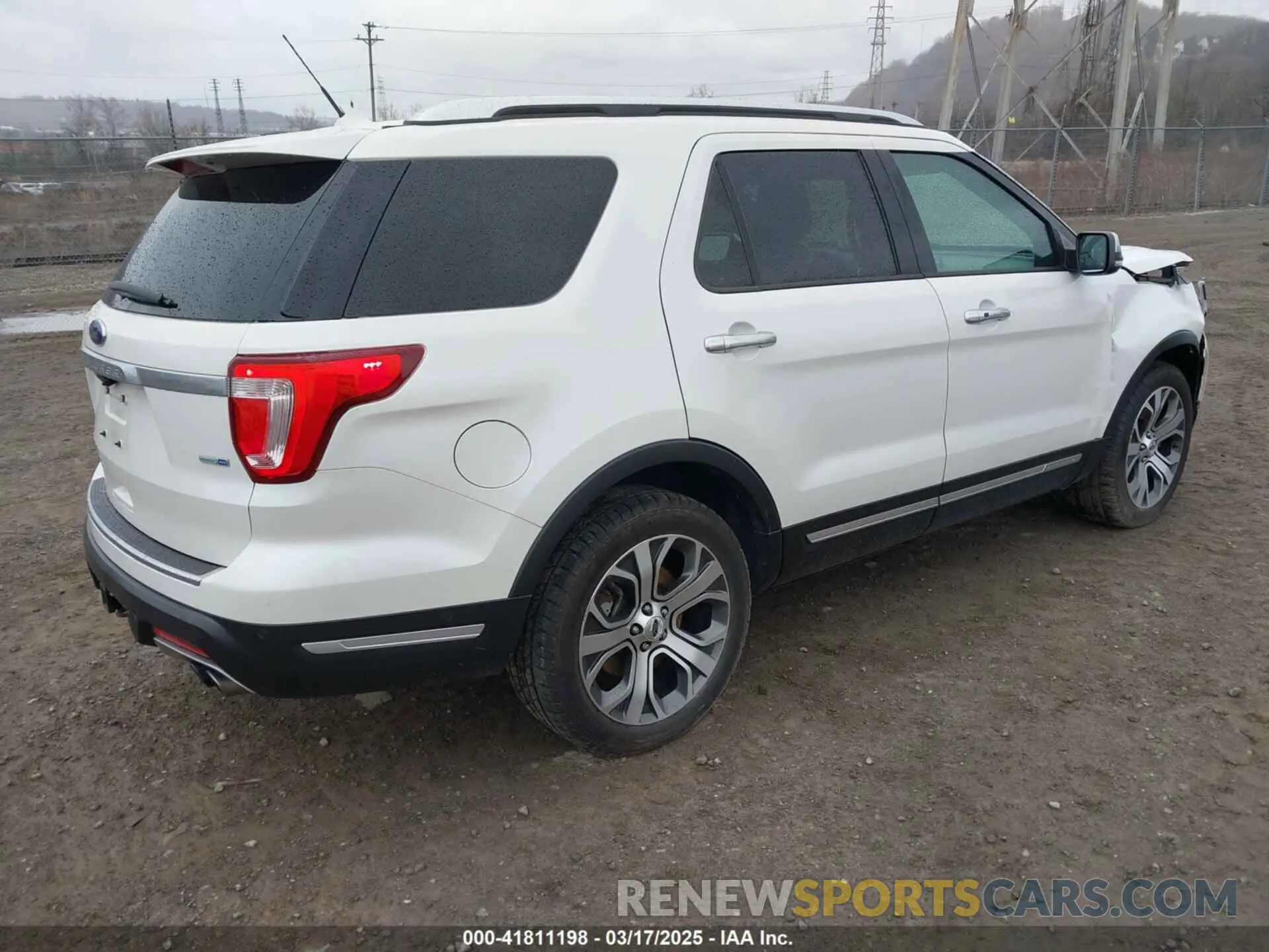 4 Photograph of a damaged car 1FM5K8HT3KGA54623 FORD EXPLORER 2019