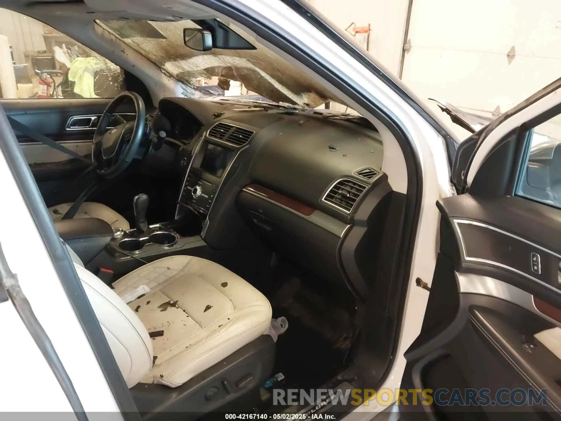 5 Photograph of a damaged car 1FM5K8HT3KGA95592 FORD EXPLORER 2019