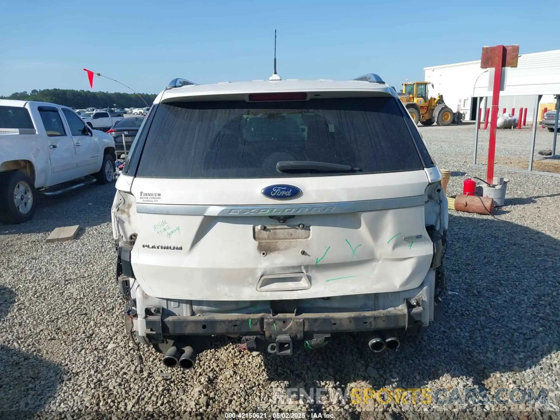 17 Photograph of a damaged car 1FM5K8HT5KGA58043 FORD EXPLORER 2019