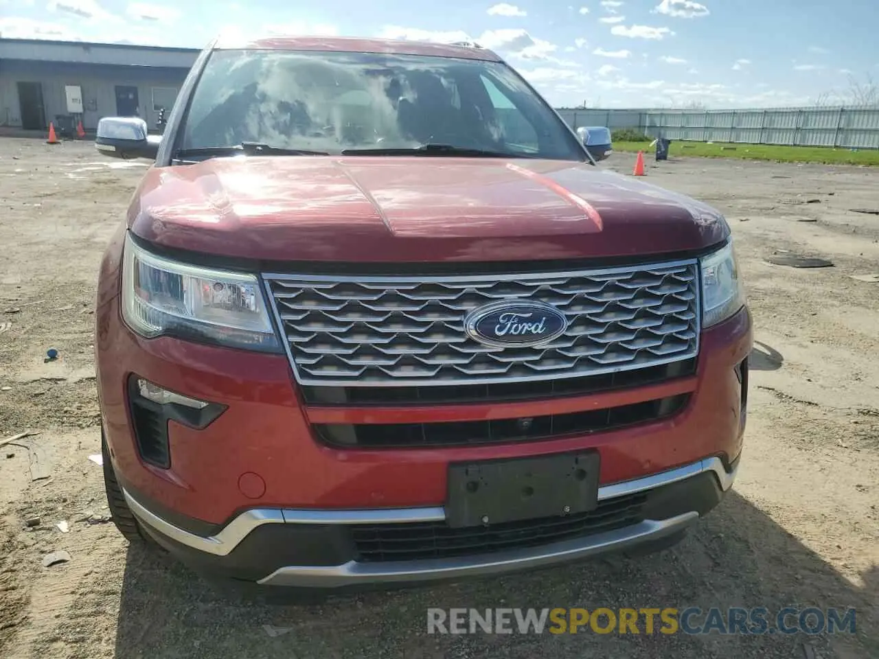 5 Photograph of a damaged car 1FM5K8HT6KGA95344 FORD EXPLORER 2019