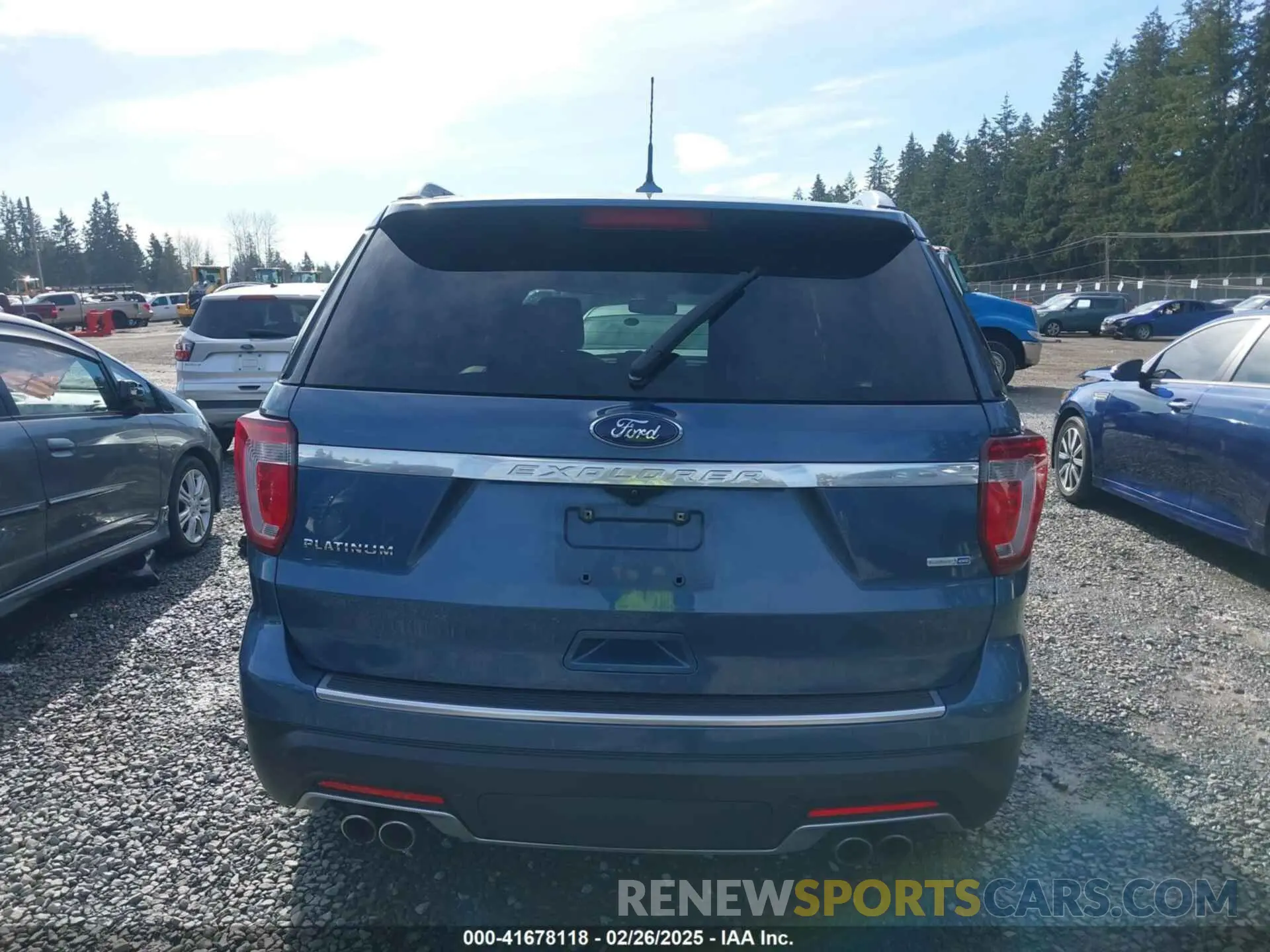 15 Photograph of a damaged car 1FM5K8HT7KGA10396 FORD EXPLORER 2019